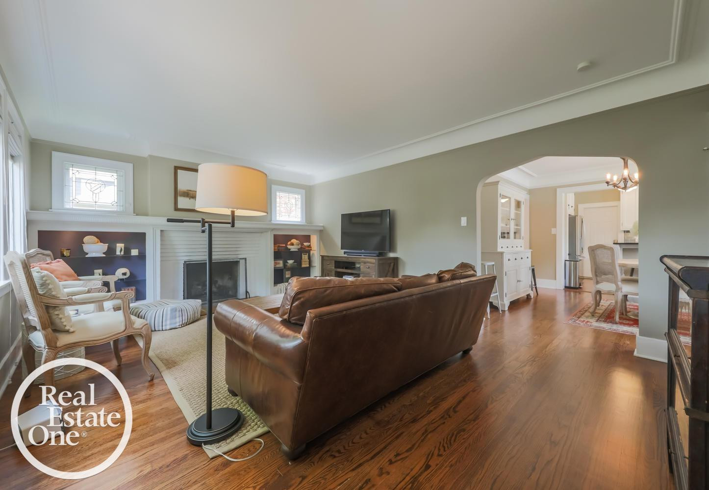 529 St Clair, Grosse Pointe, MI 48230 — Photo 2