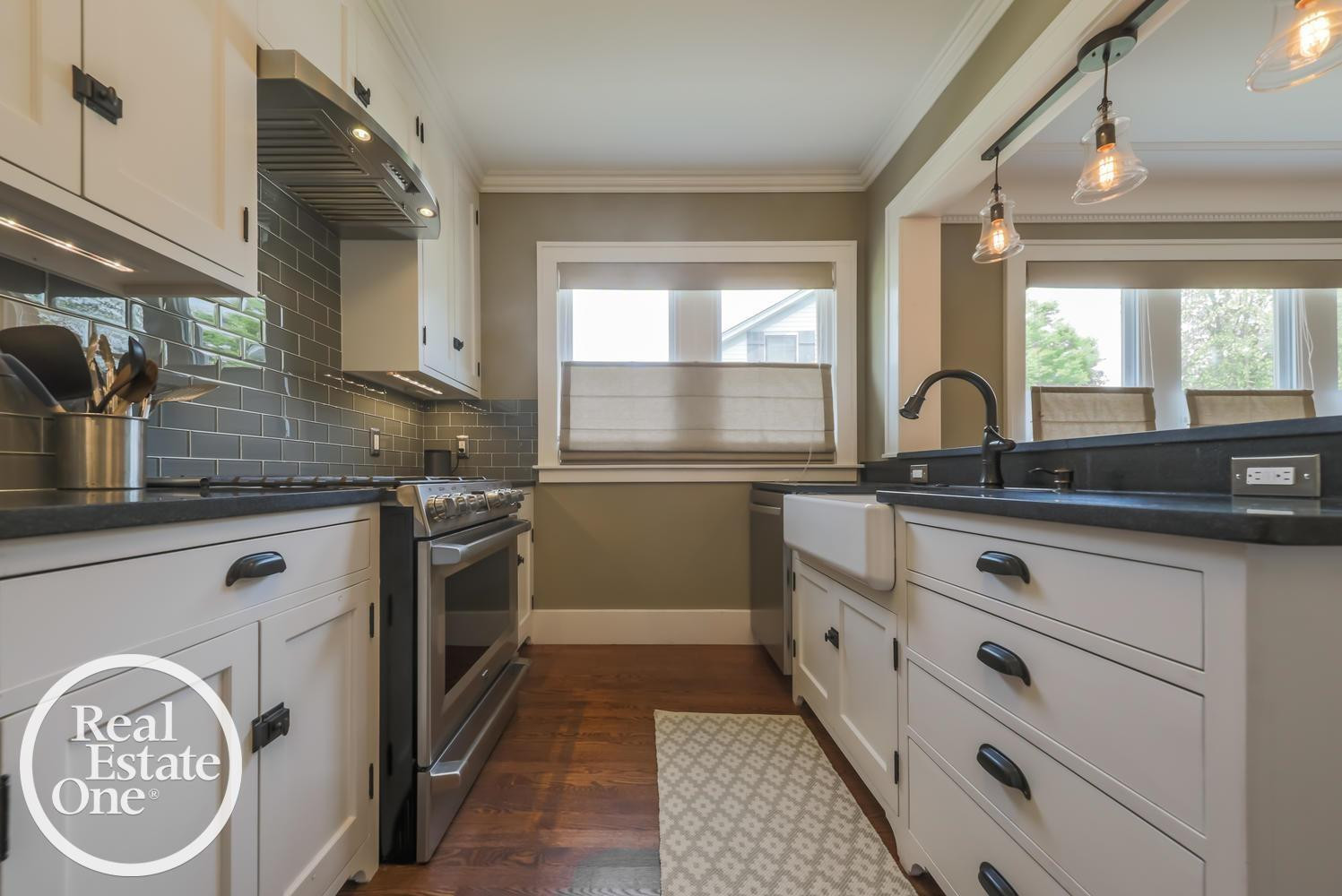 529 St Clair, Grosse Pointe, MI 48230 — Photo 8