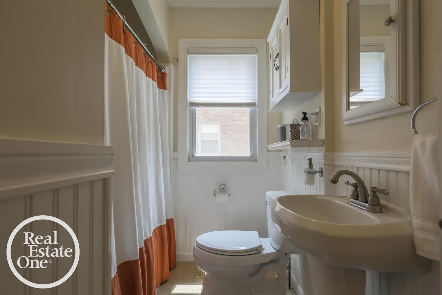 529 St Clair, Grosse Pointe, MI 48230 — Photo 10