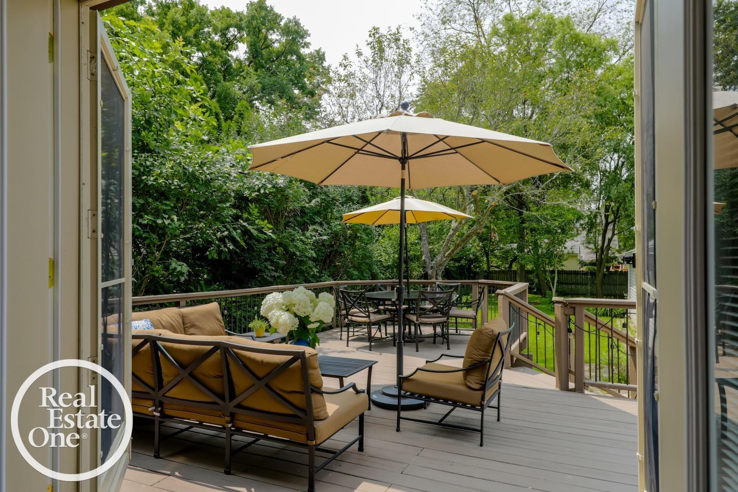 529 St Clair, Grosse Pointe, MI 48230 — Photo 14