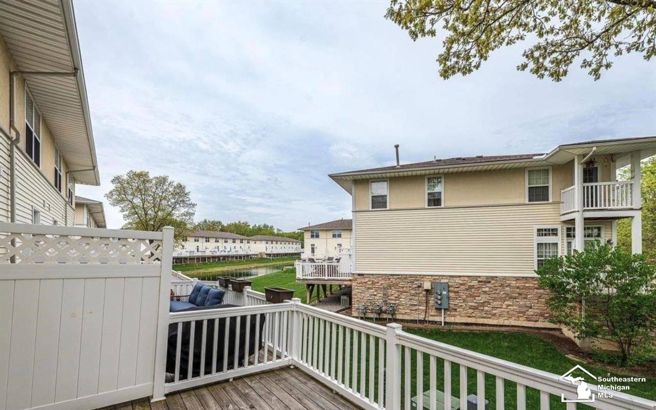408 Beachwalk, Luna Pier, MI 48157 — Photo 11