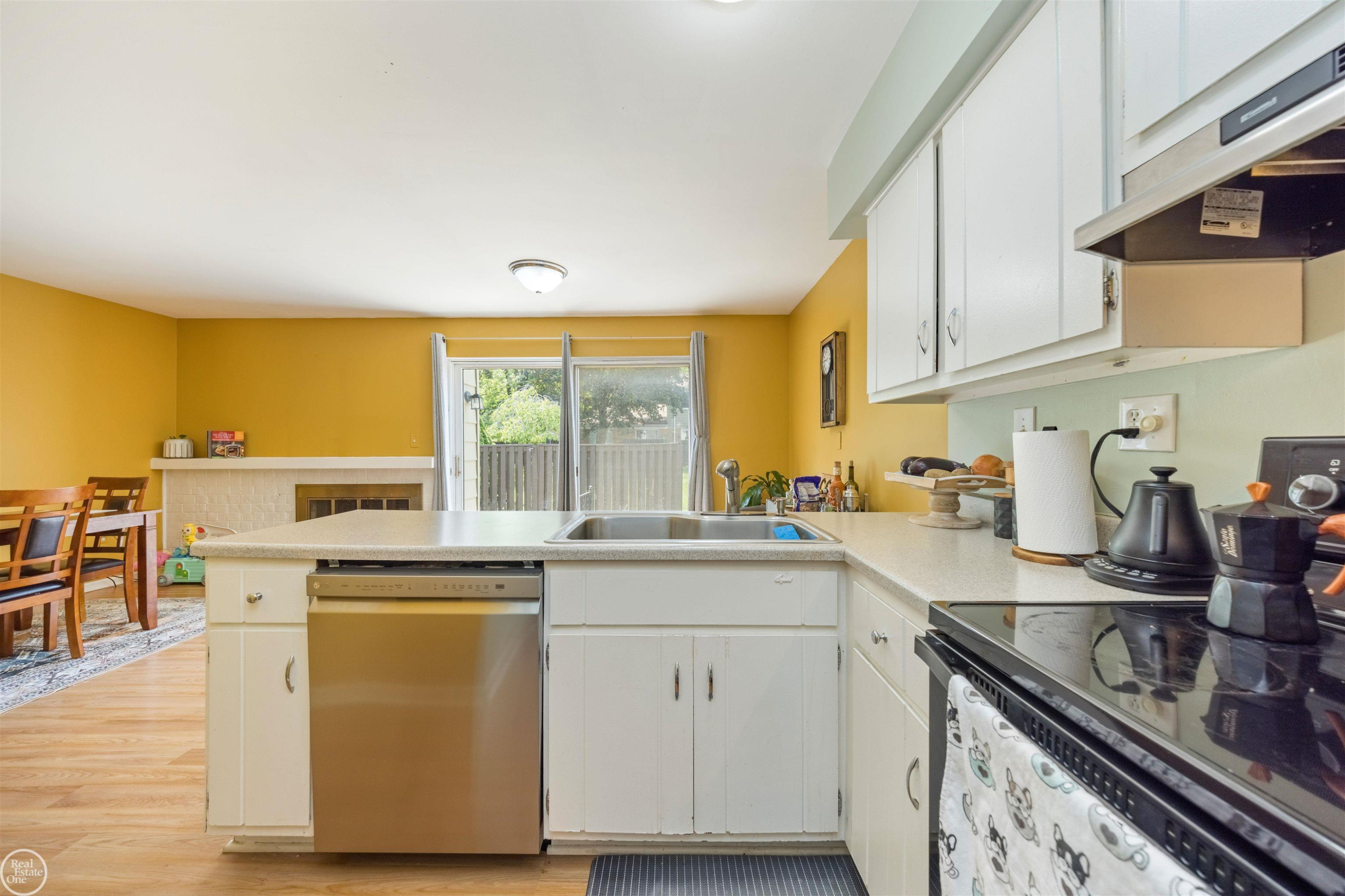 1922 Wickham Street, Royal Oak, MI 48073 — Photo 14