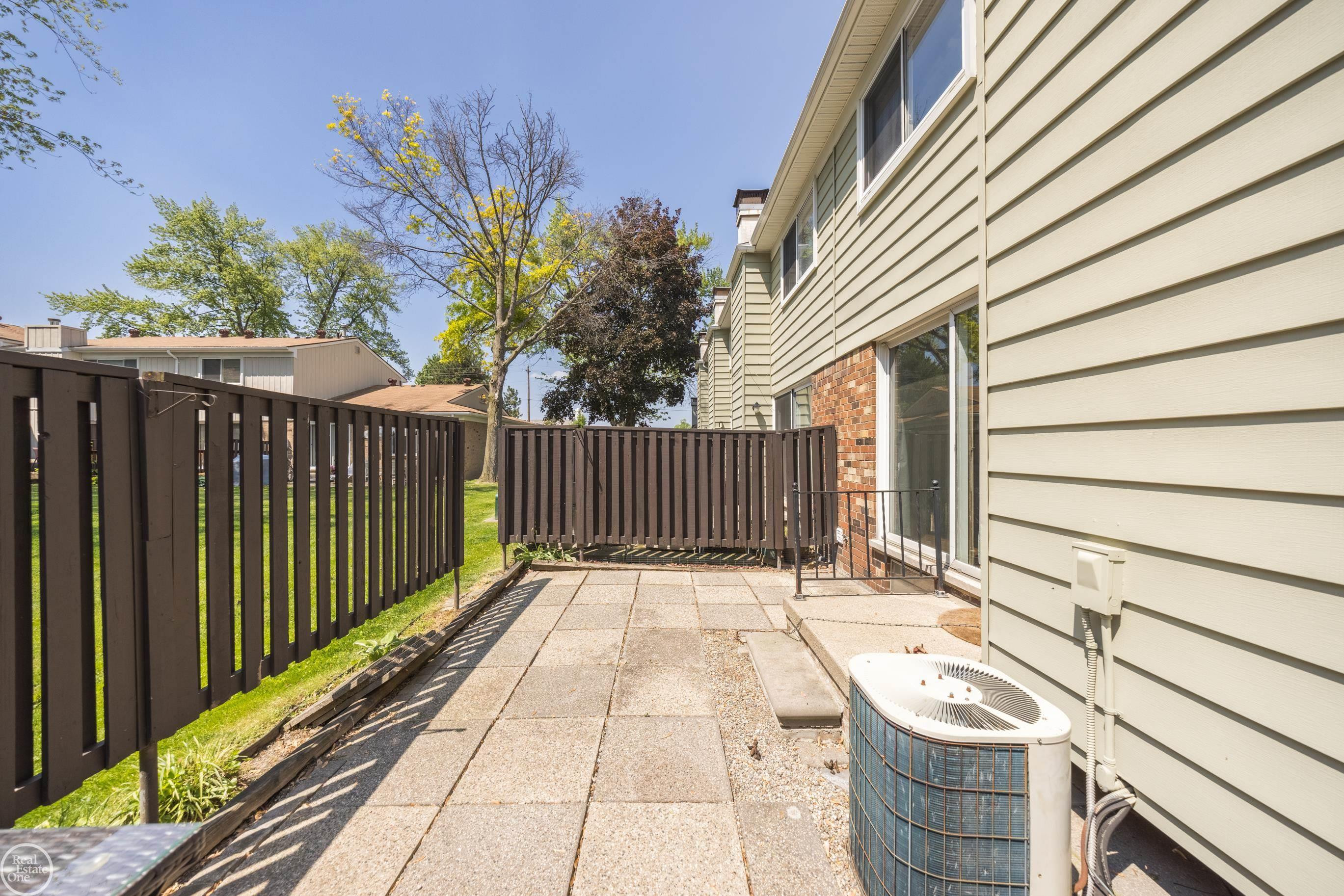 1922 Wickham Street, Royal Oak, MI 48073 — Photo 29