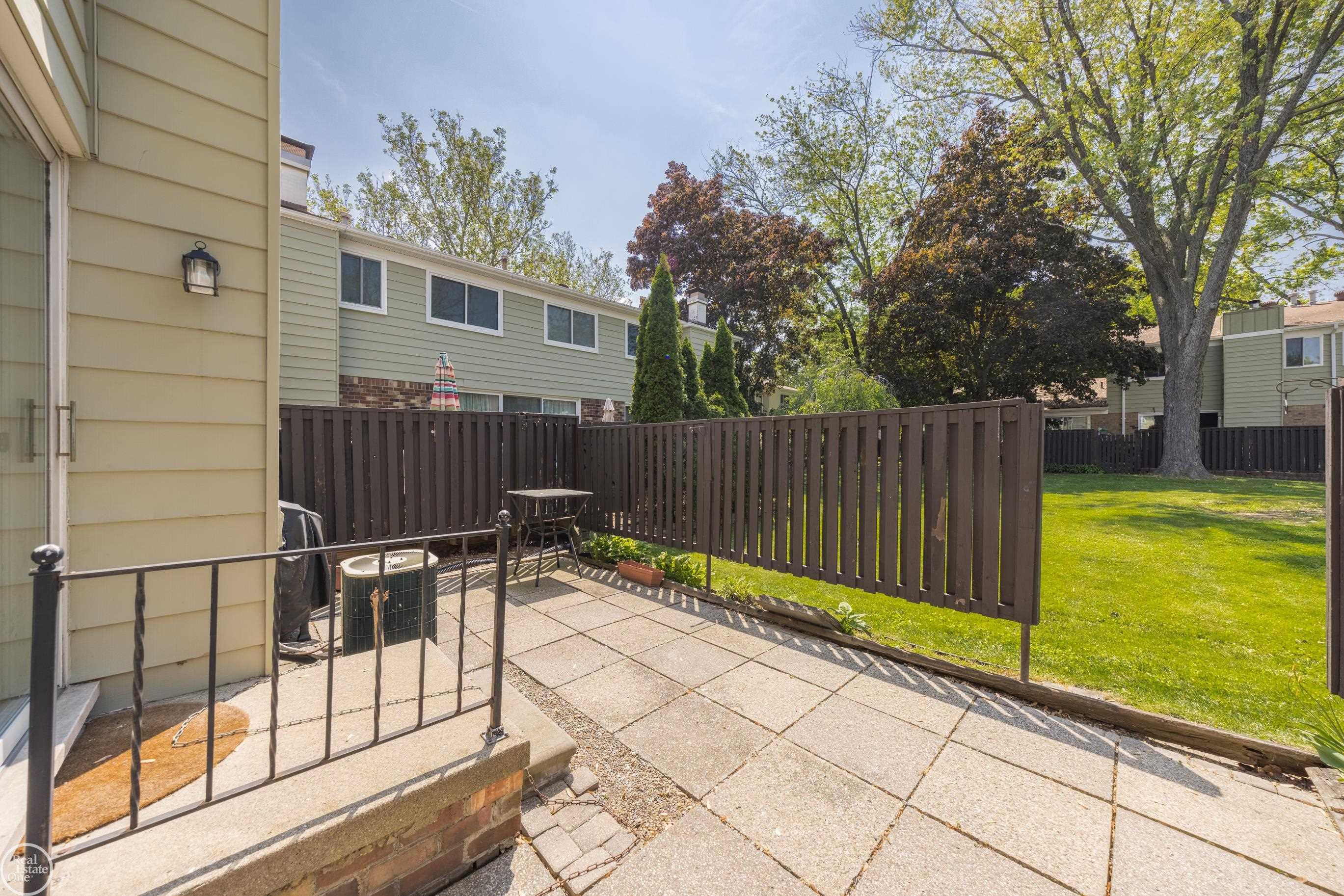 1922 Wickham Street, Royal Oak, MI 48073 — Photo 30