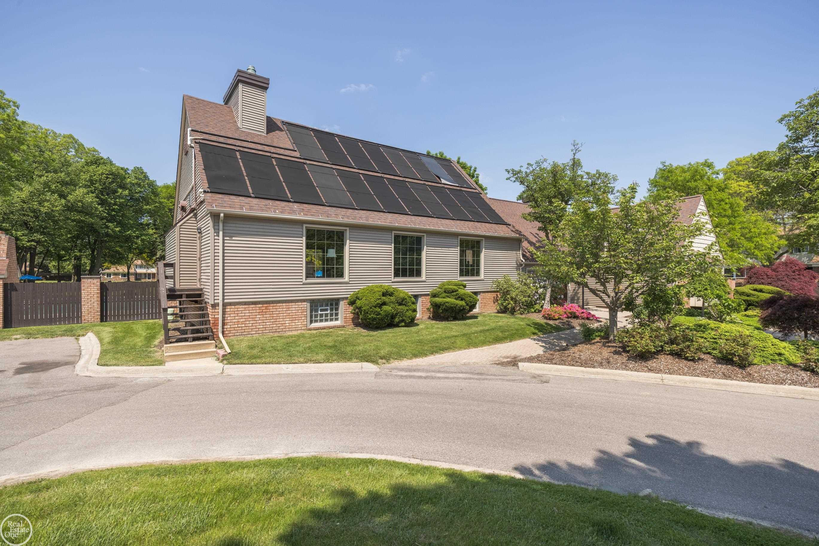 1922 Wickham Street, Royal Oak, MI 48073 — Photo 32
