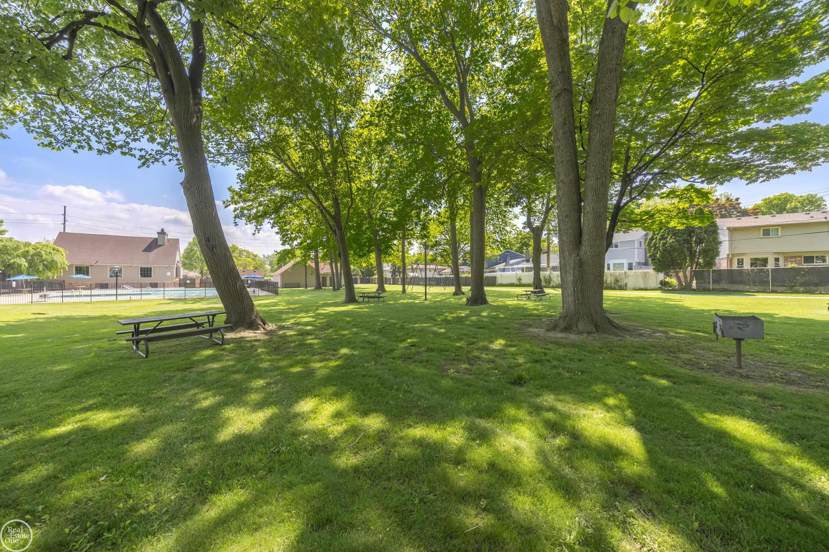 1922 Wickham Street, Royal Oak, MI 48073 — Photo 33
