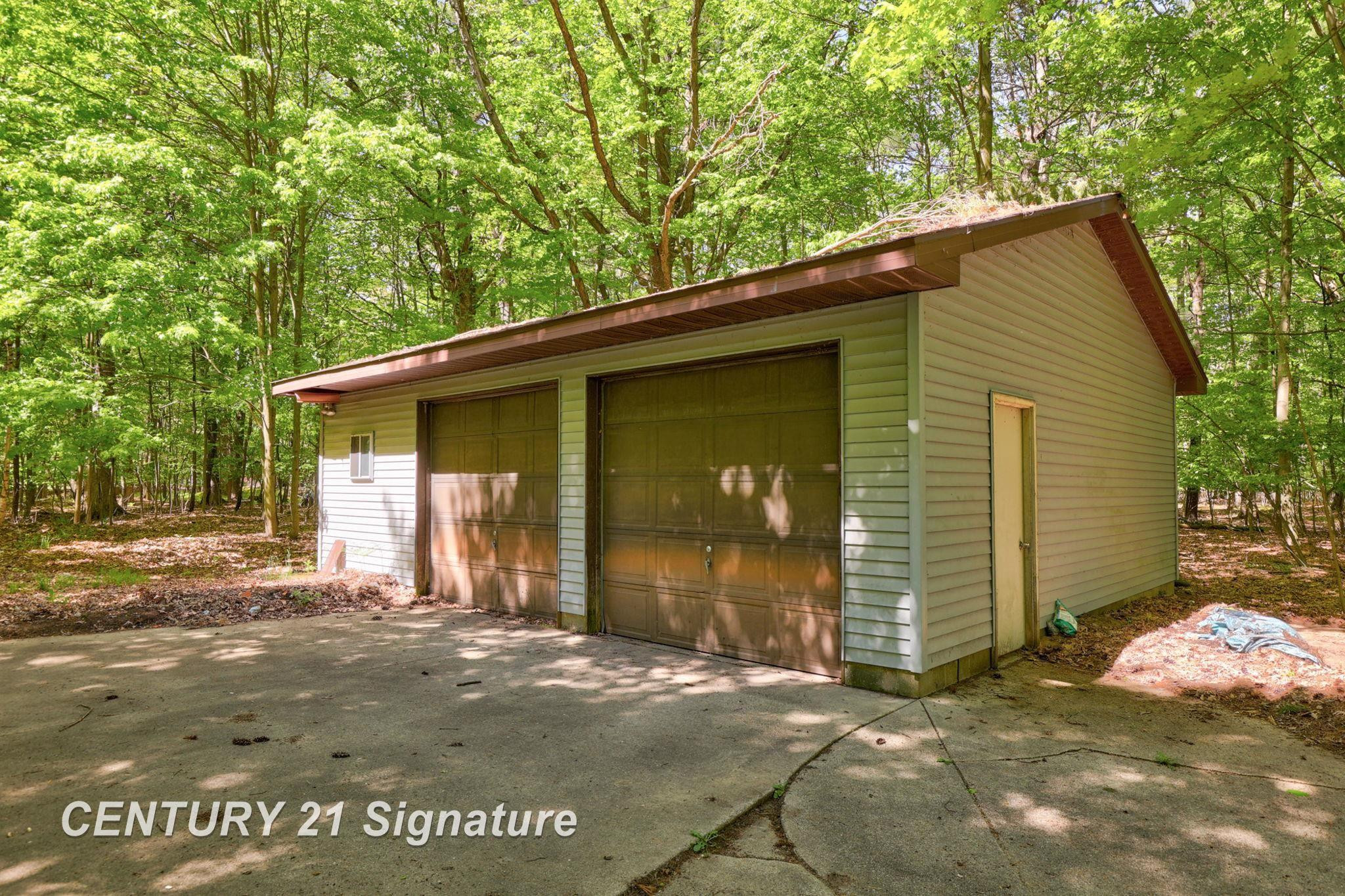 12092 Spencer Road, Saginaw, MI 48609 — Photo 38