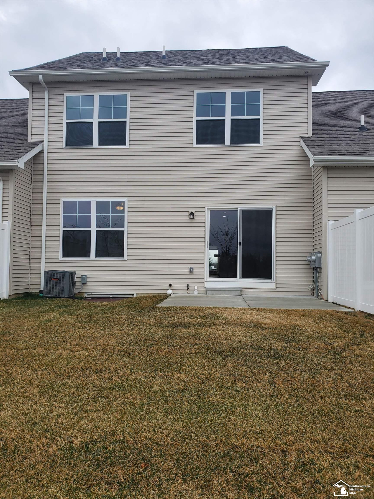 833 Plum Village, Unit 44, Monroe, MI 48161 — Photo 2