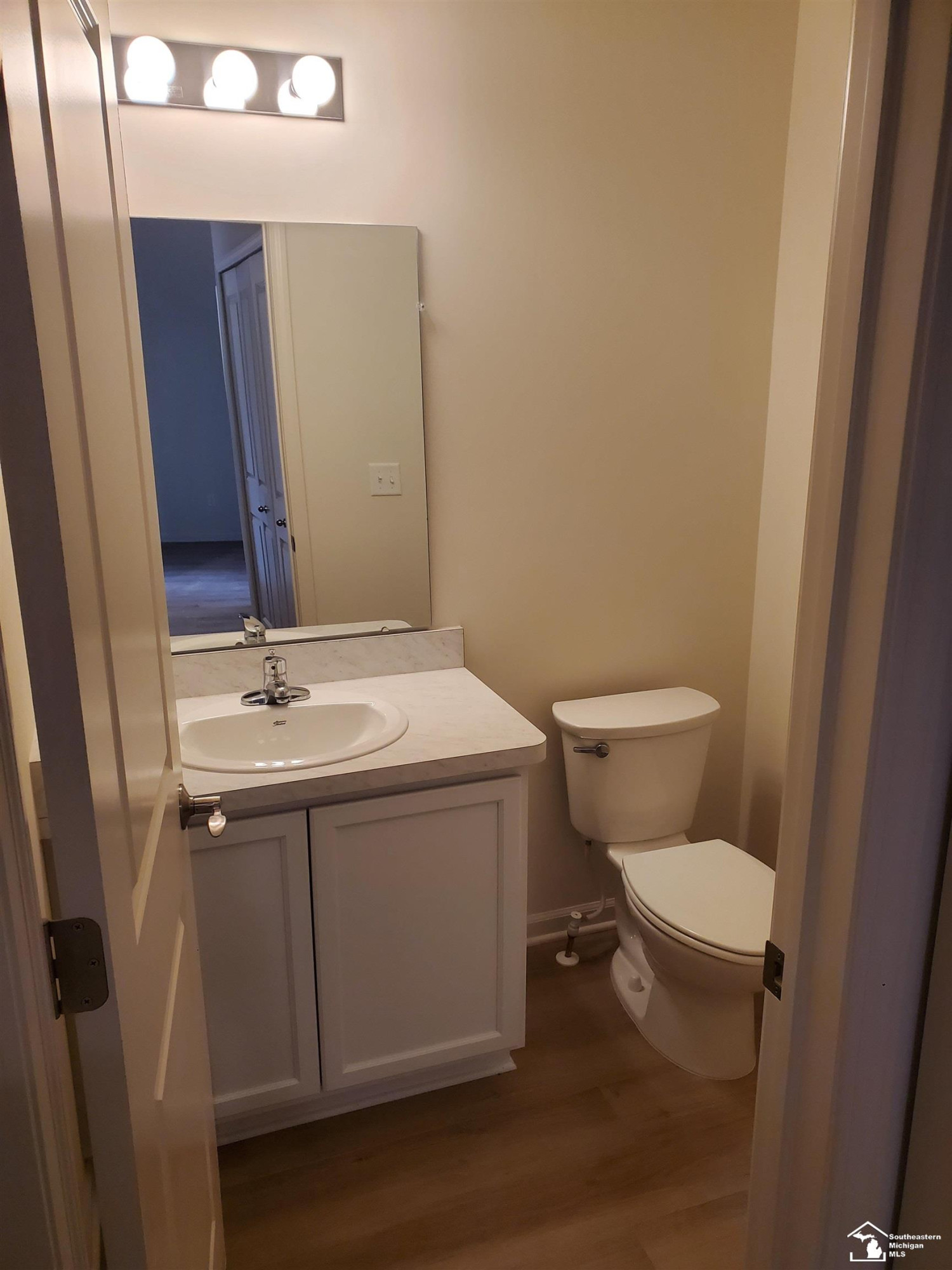 833 Plum Village, Unit 44, Monroe, MI 48161 — Photo 11