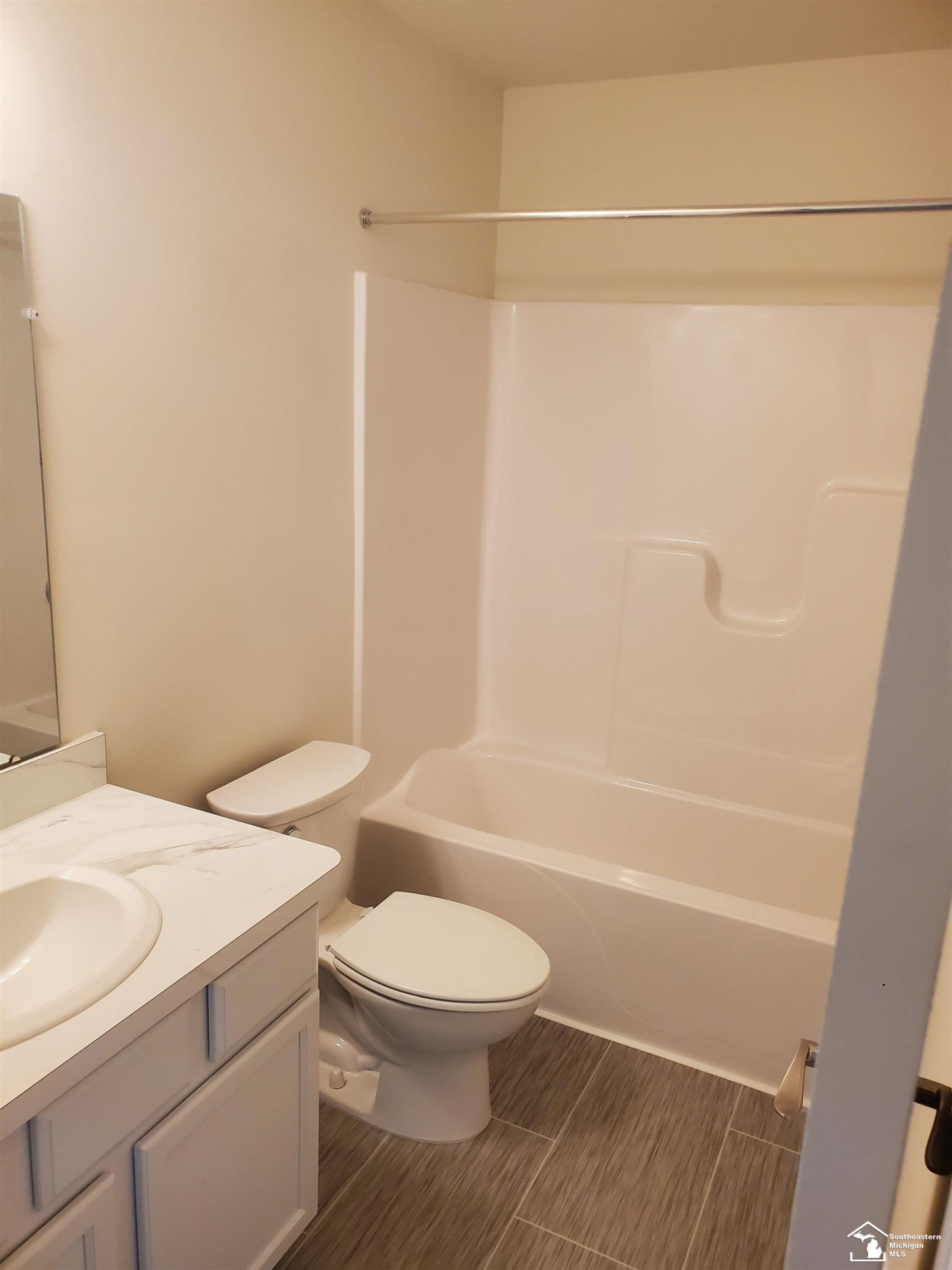 833 Plum Village, Unit 44, Monroe, MI 48161 — Photo 15