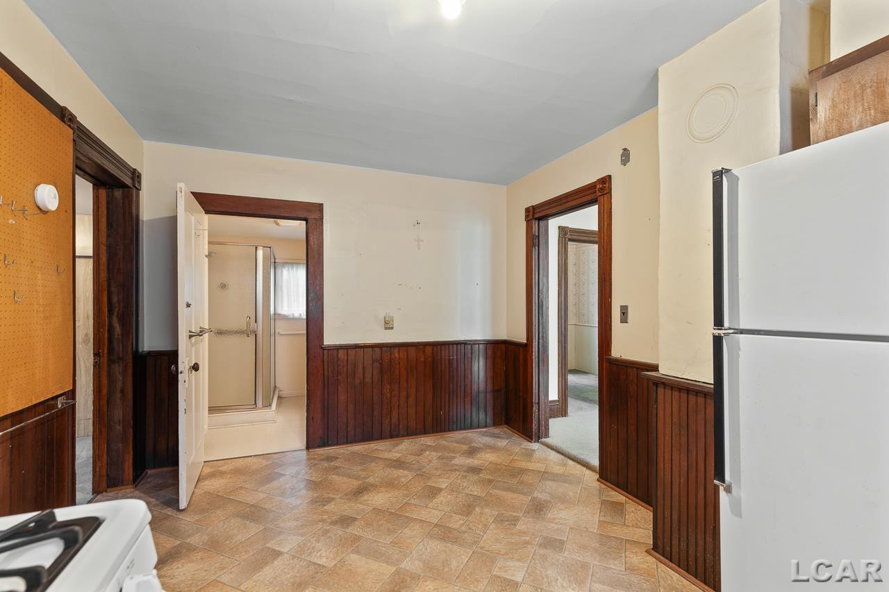 808 Chestnut Street, Adrian, MI 49221 — Photo 10