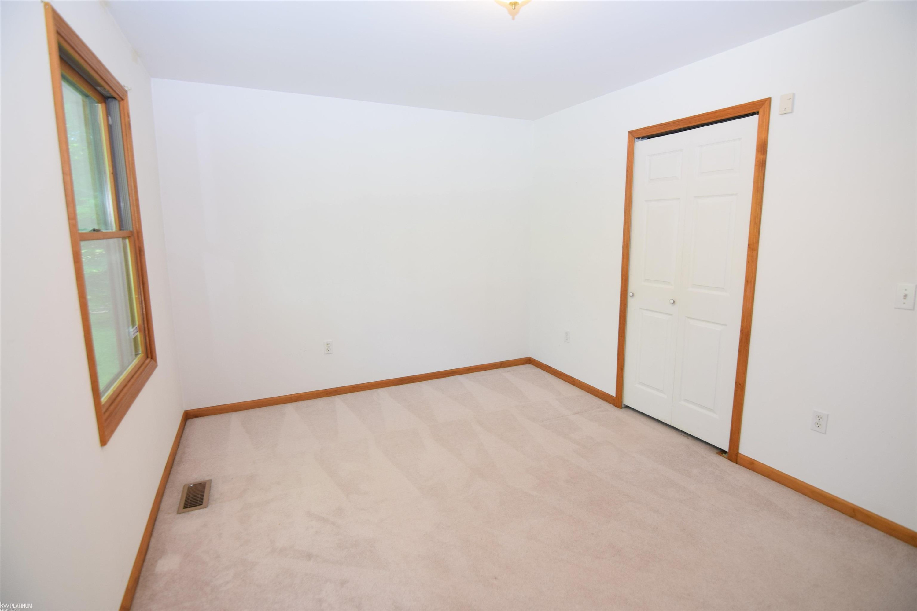 9581 Sparling Road, Wales, MI — Photo 11