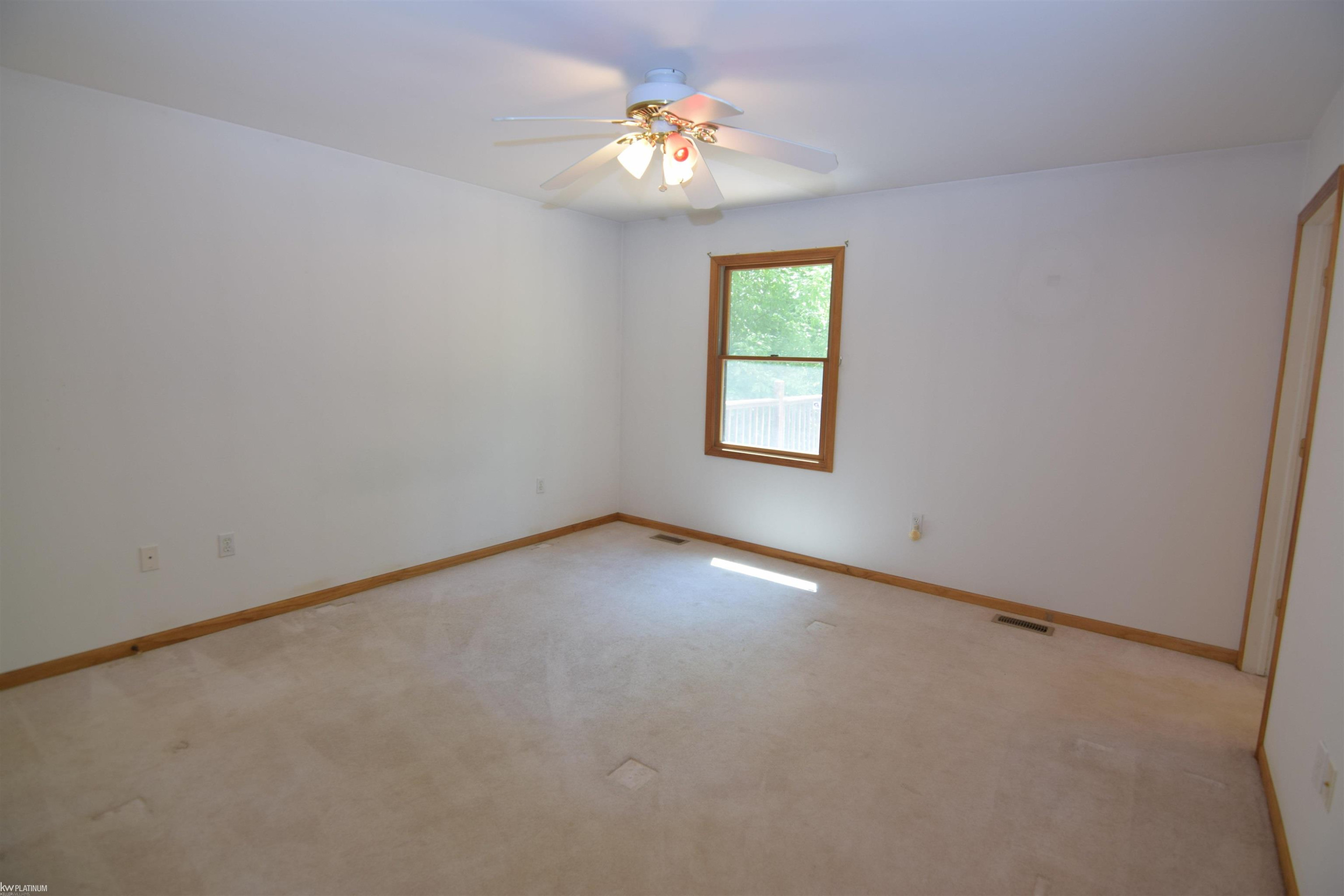 9581 Sparling Road, Wales, MI — Photo 15
