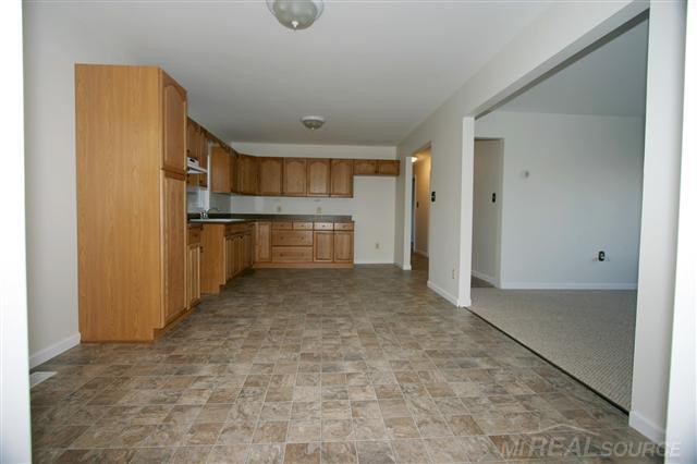 23240 23 Mile, MI 48042 — Photo 3