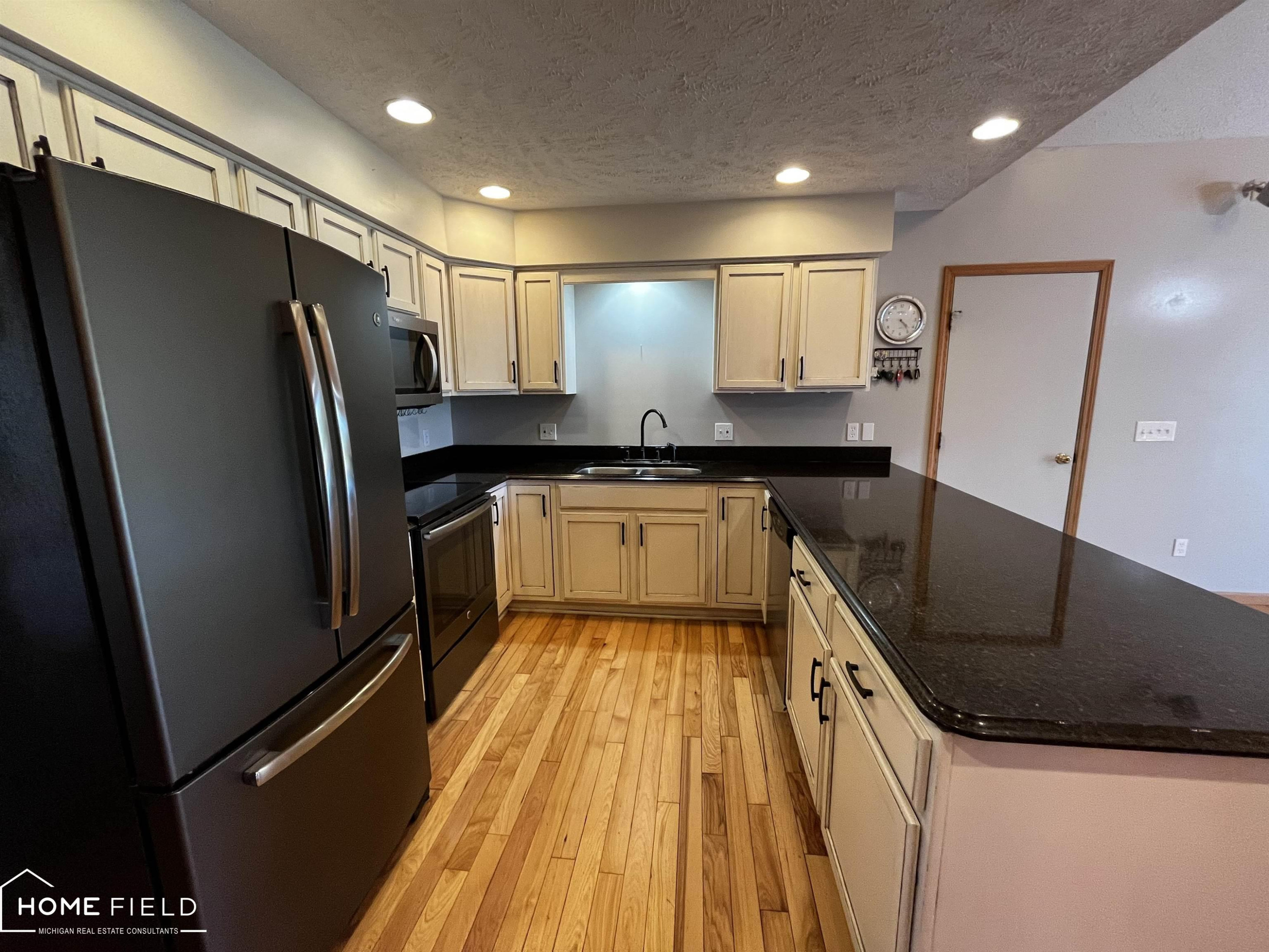 8387 Simpson, Ovid, MI 48866 — Photo 3