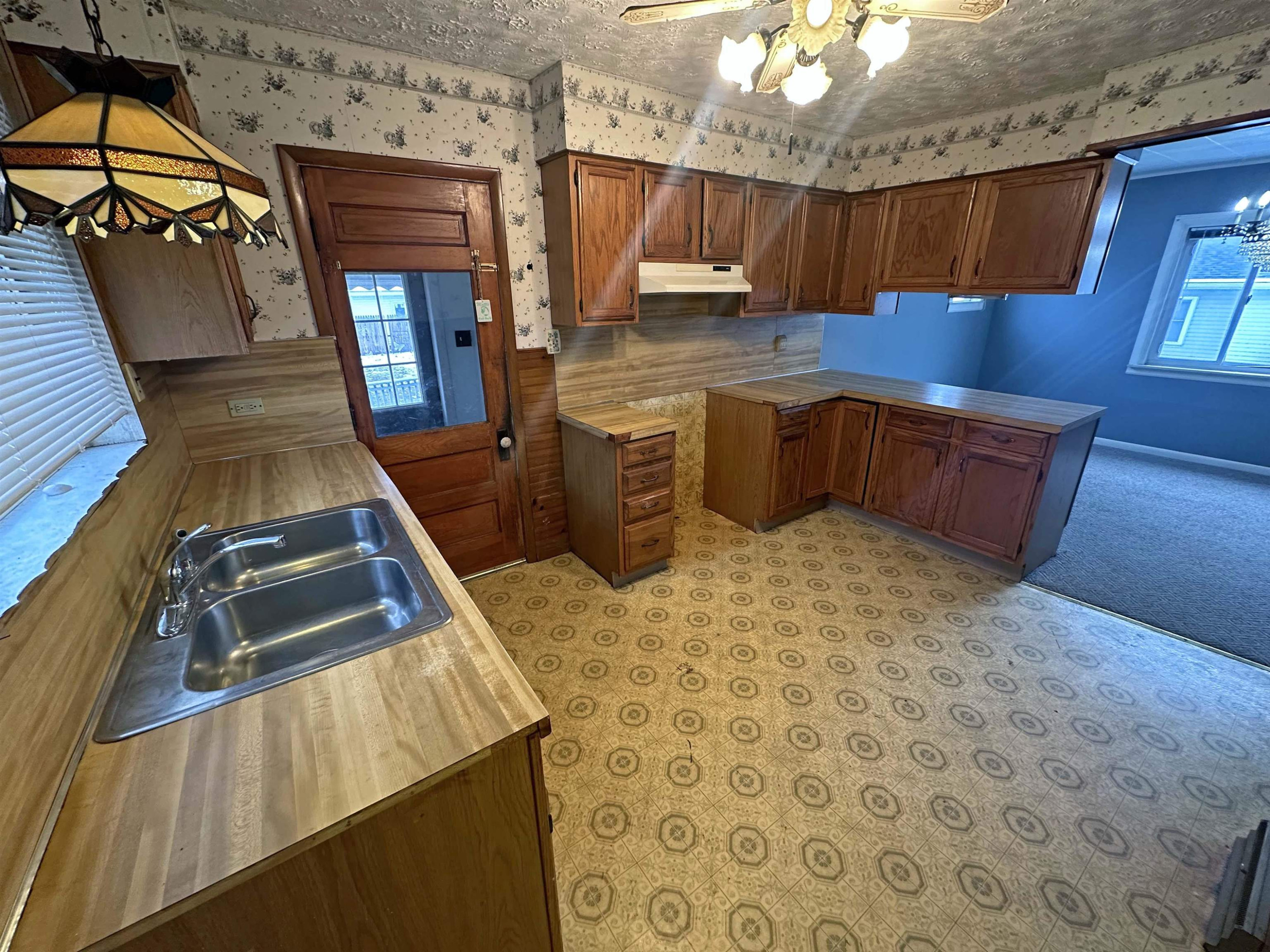 1010 W Broad, Chesaning, MI 48616 — Photo 10