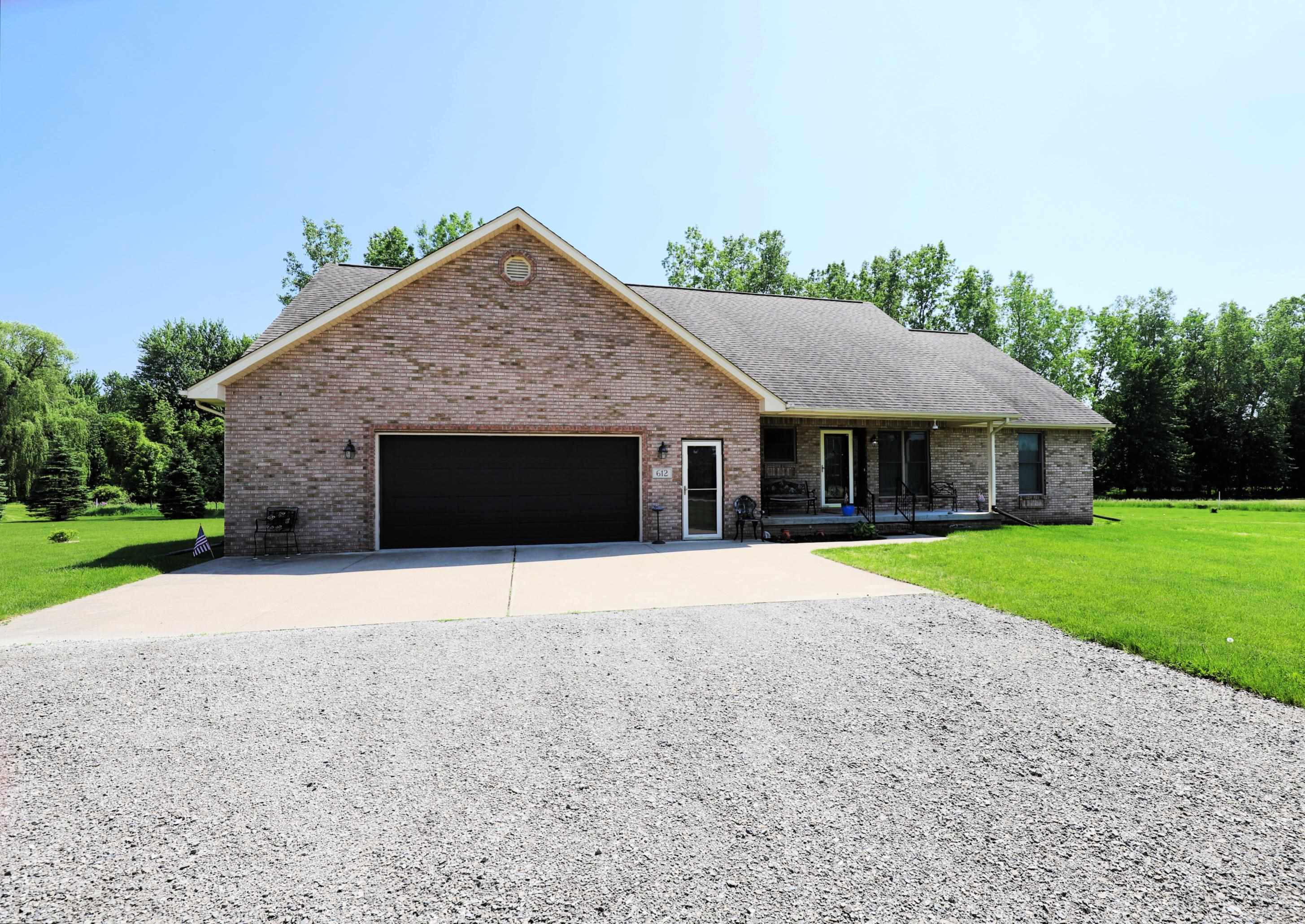 612 Walnut, Corunna, MI 48817 — Photo 32