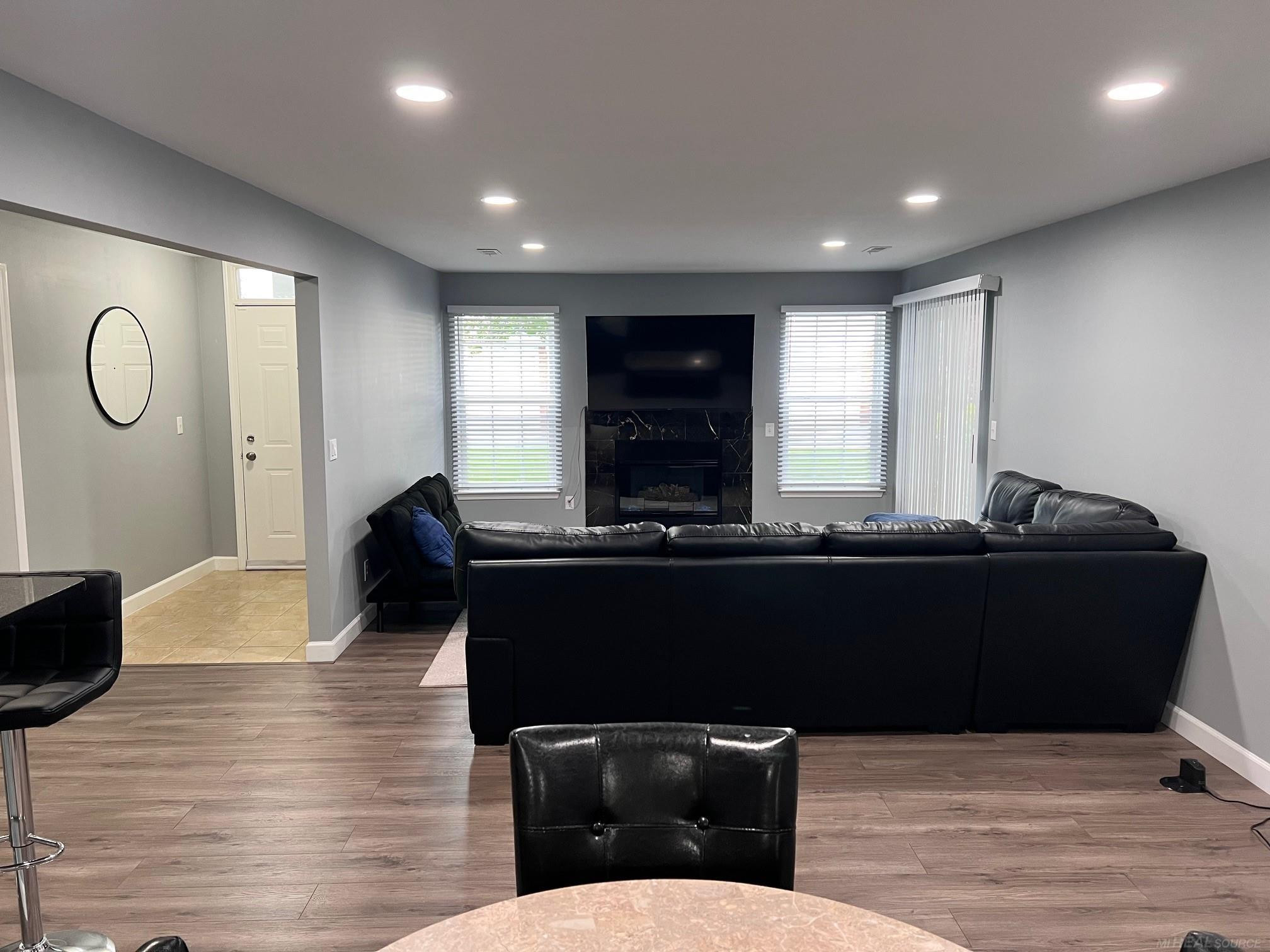 5852 Pine Aires Drive, Sterling Heights, MI 48314 — Photo 4