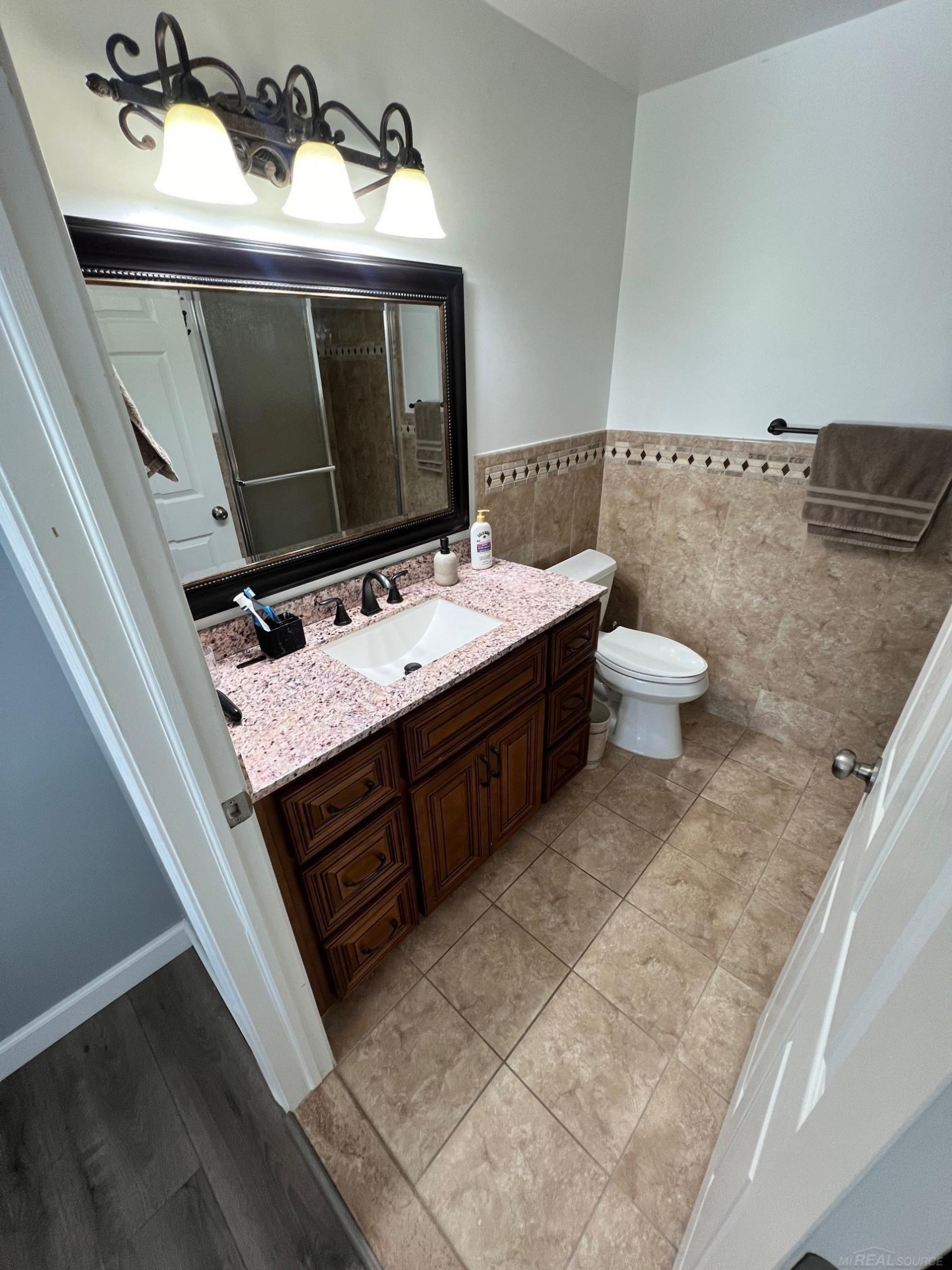 5852 Pine Aires Drive, Sterling Heights, MI 48314 — Photo 8