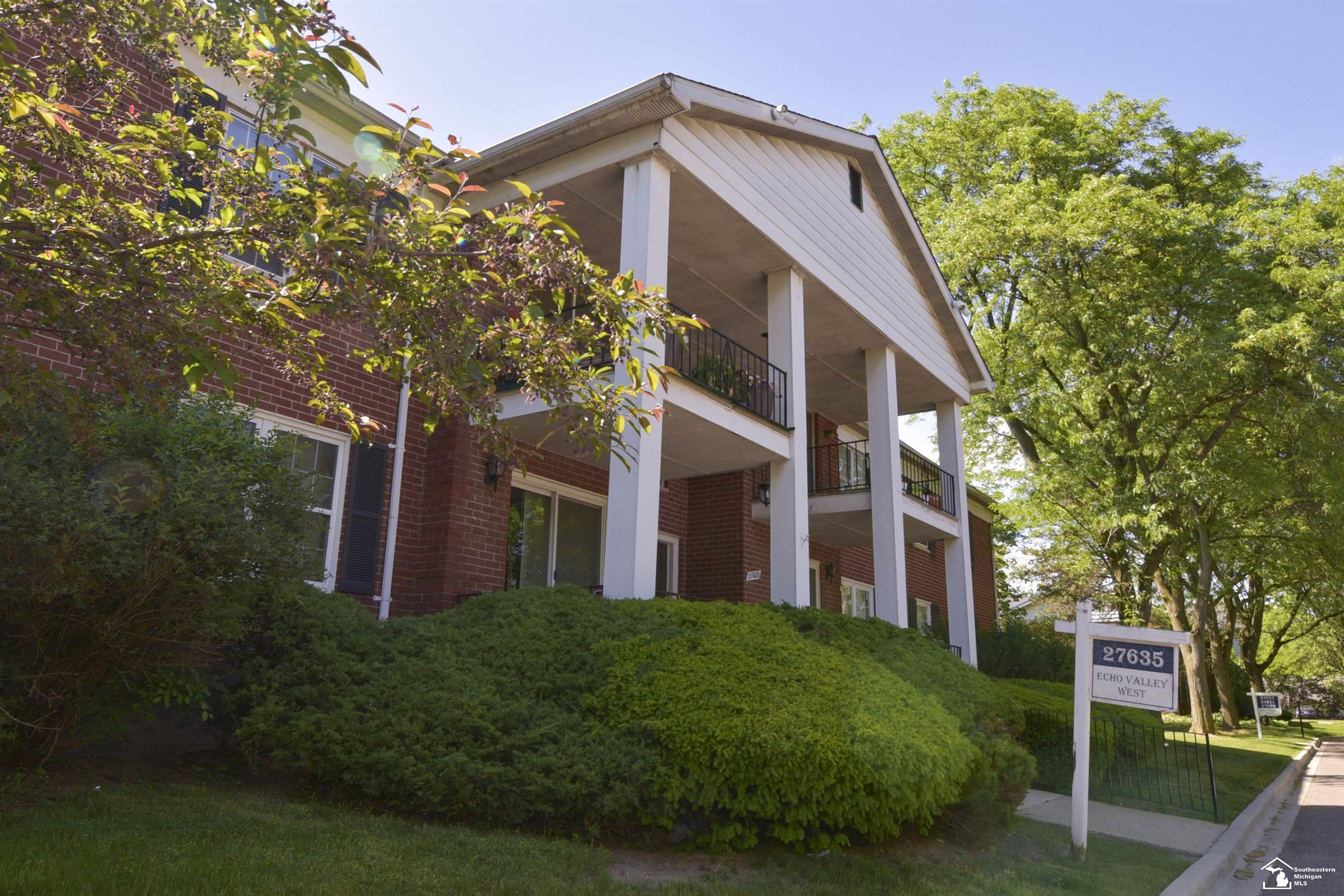 27635 W Echo, 114, Farmington Hills, MI 48334 — front exterior