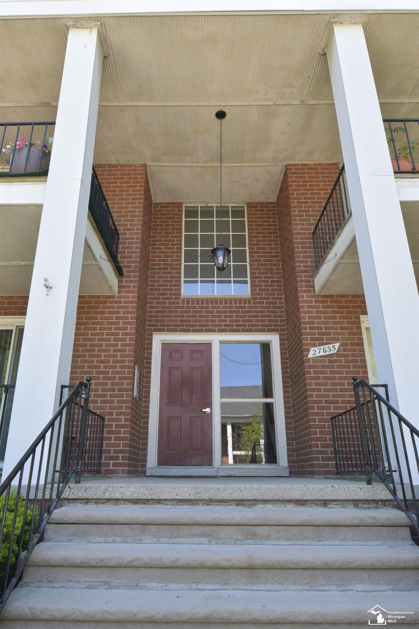 27635 W Echo, 114, Farmington Hills, MI 48334 — Photo 2