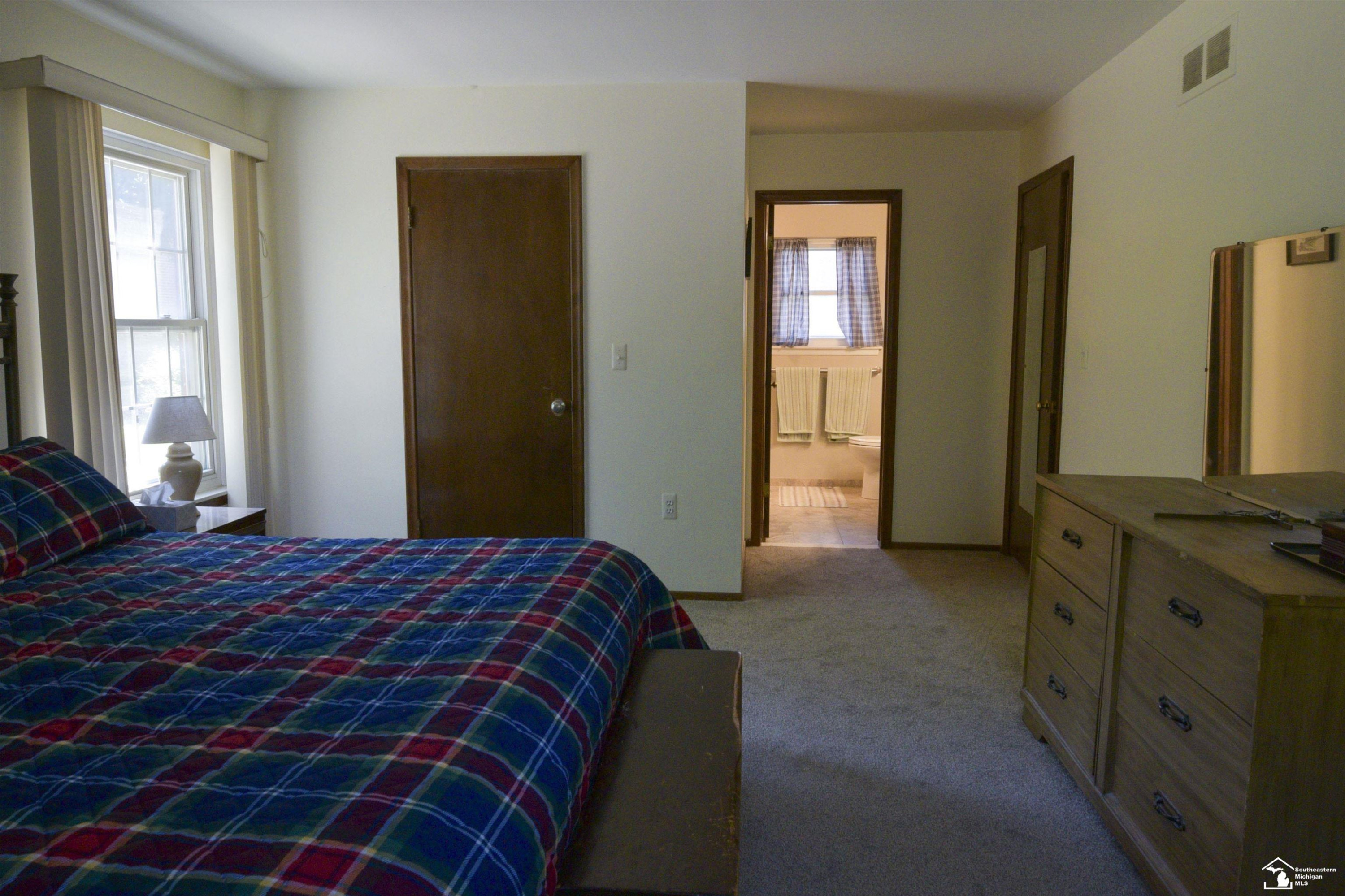 27635 W Echo, 114, Farmington Hills, MI 48334 — Photo 27