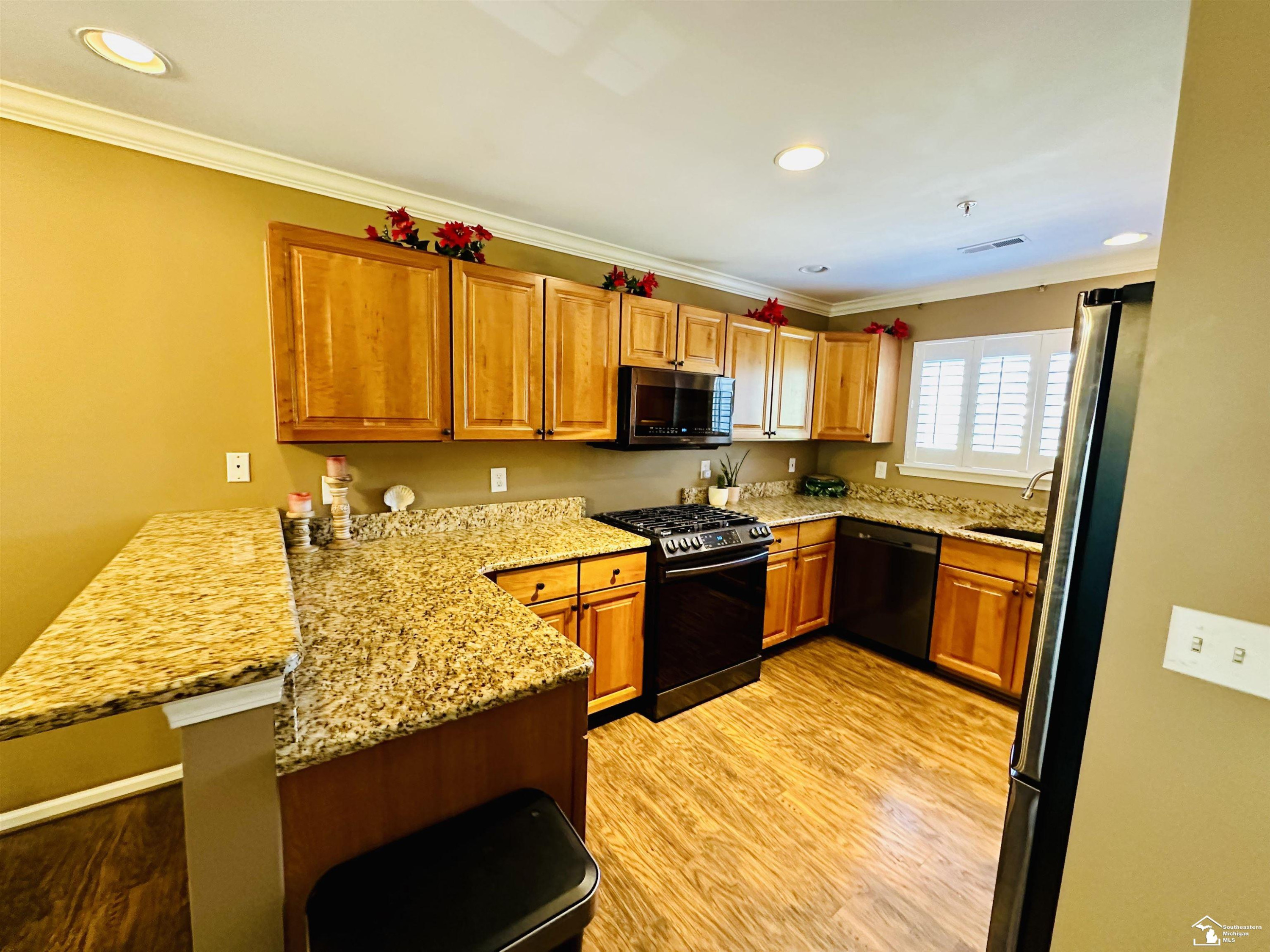 707 E River Park Village, Northville, MI 48167 — Photo 8