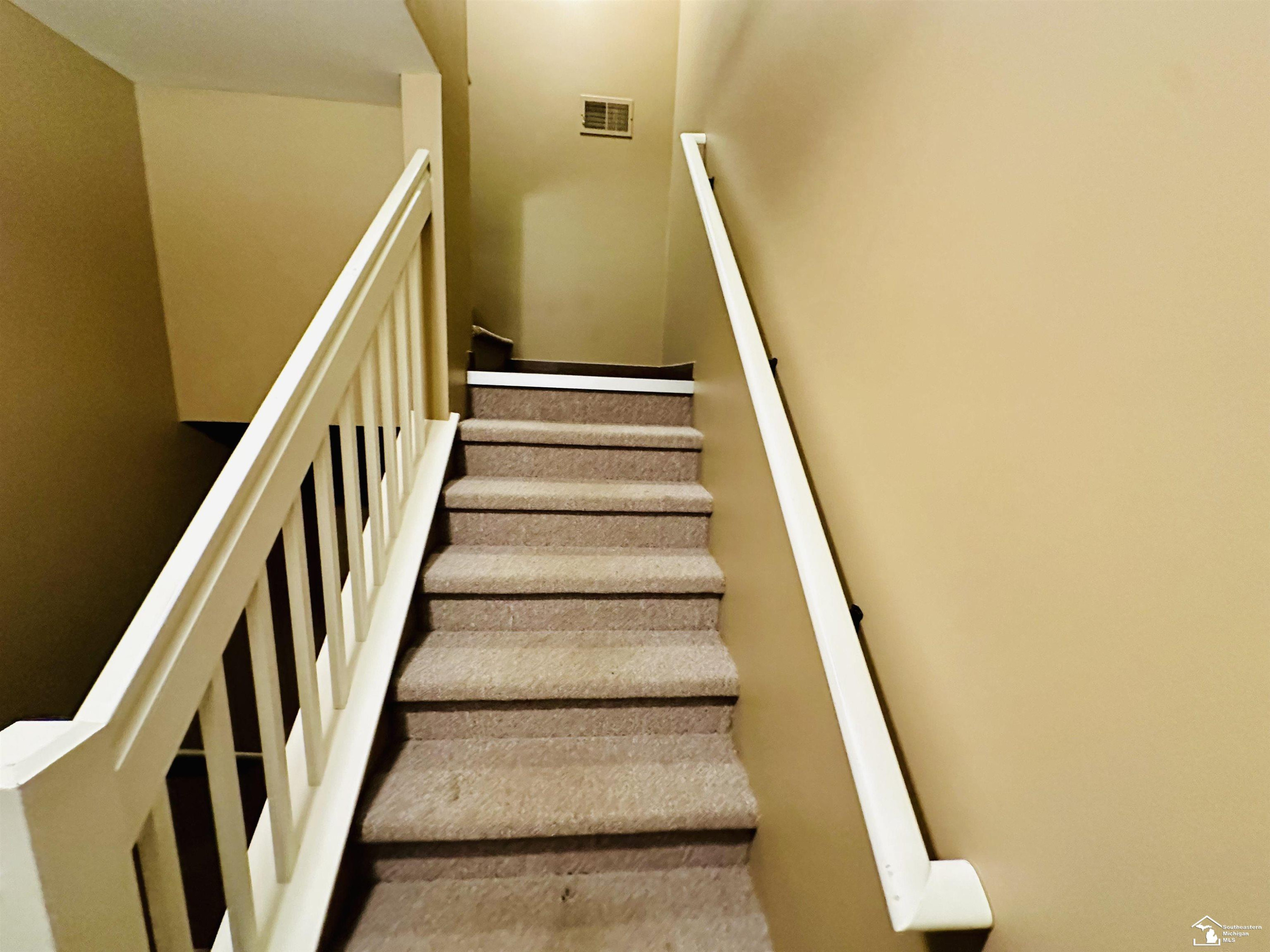 707 E River Park Village, Northville, MI 48167 — Photo 30