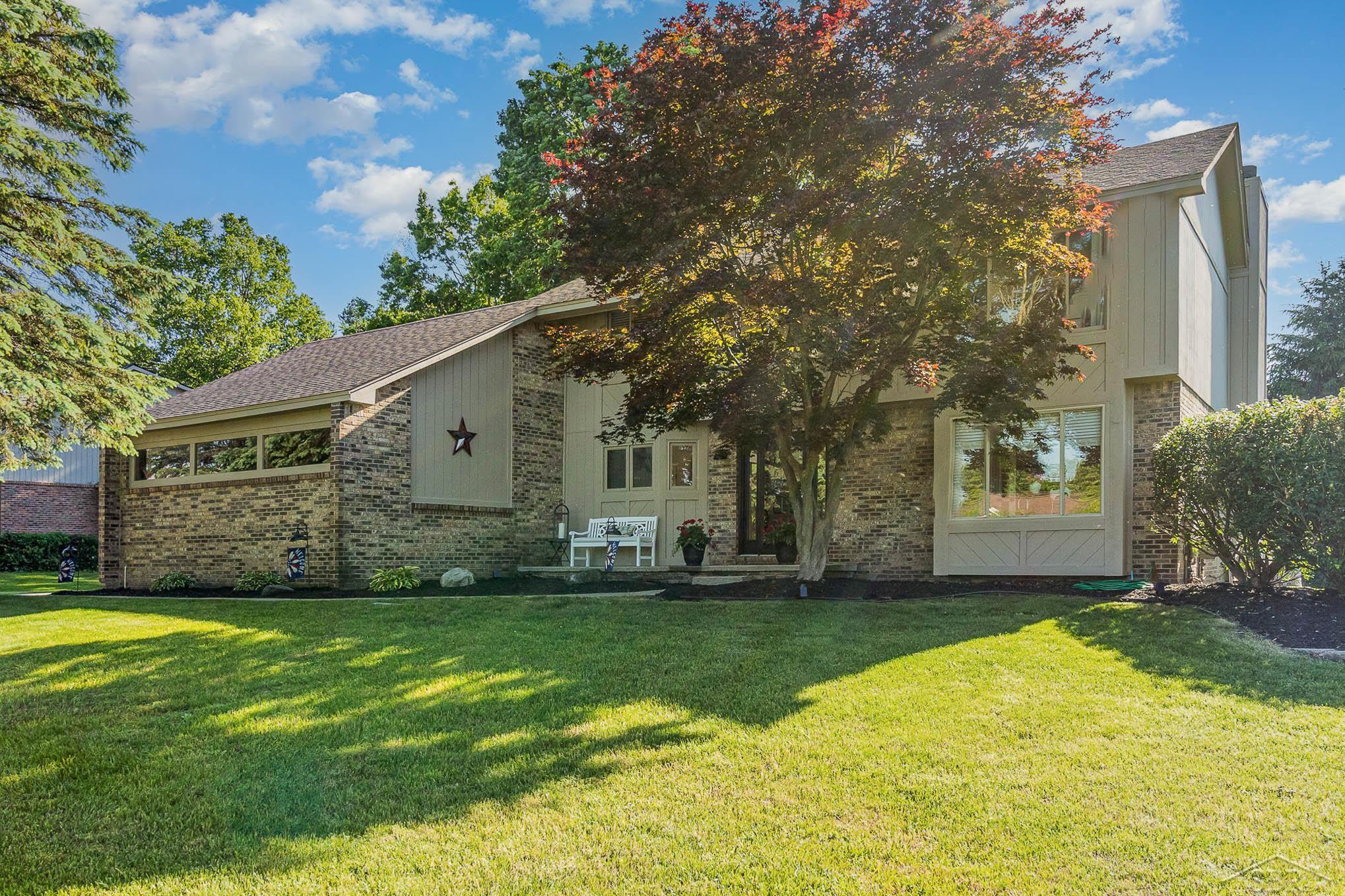 11178 Clovis Pointe Drive, South Lyon, MI 48178 — front exterior