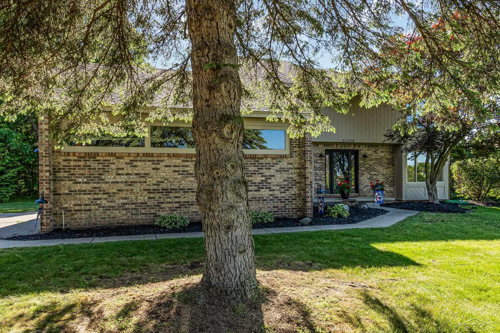 11178 Clovis Pointe Drive, South Lyon, MI 48178 — Photo 47