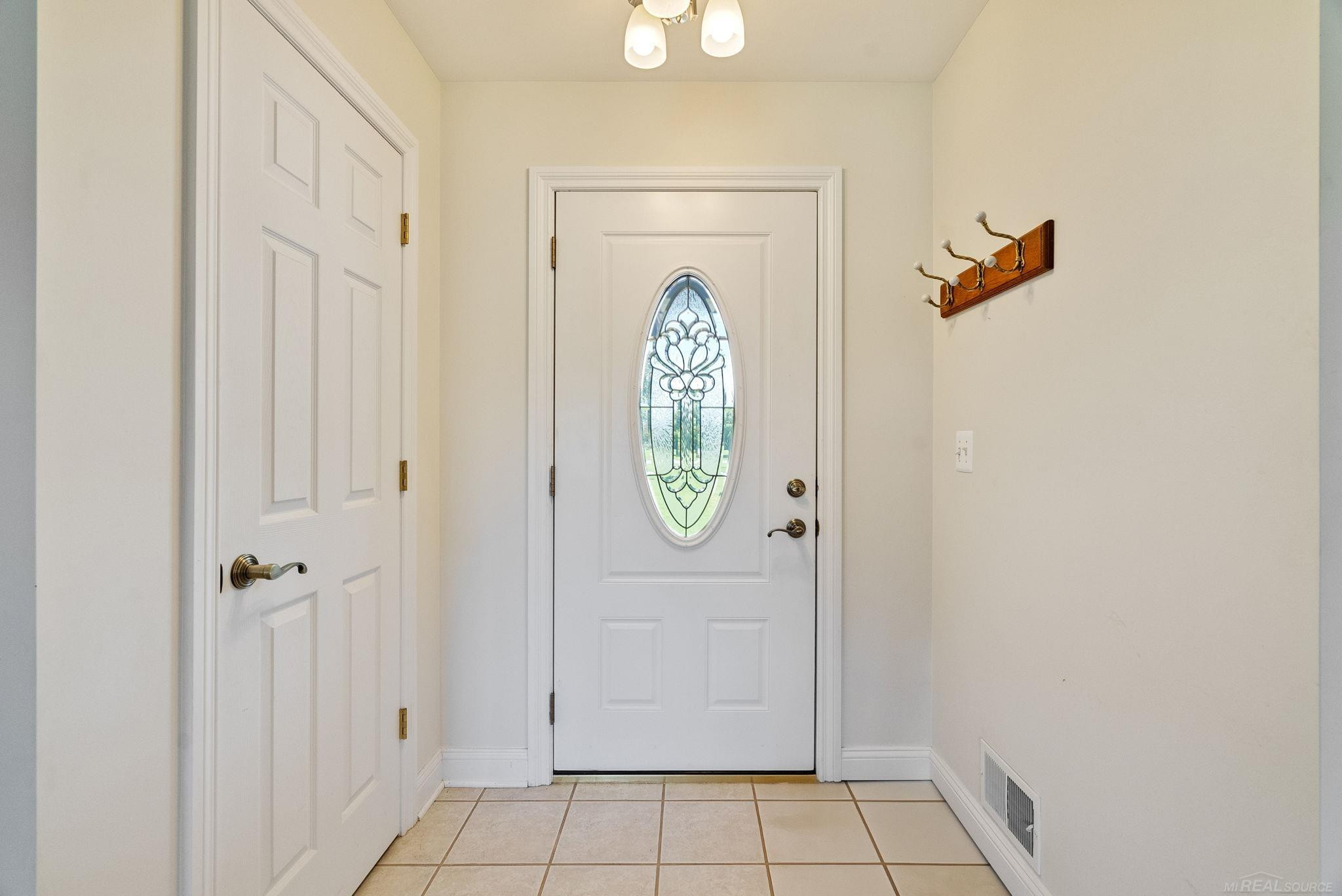 9850 Yale Road, Avoca, MI 48006 — Photo 3