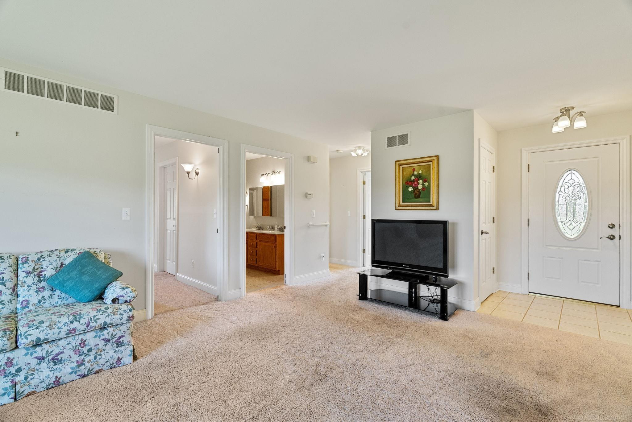 9850 Yale Road, Avoca, MI 48006 — Photo 4