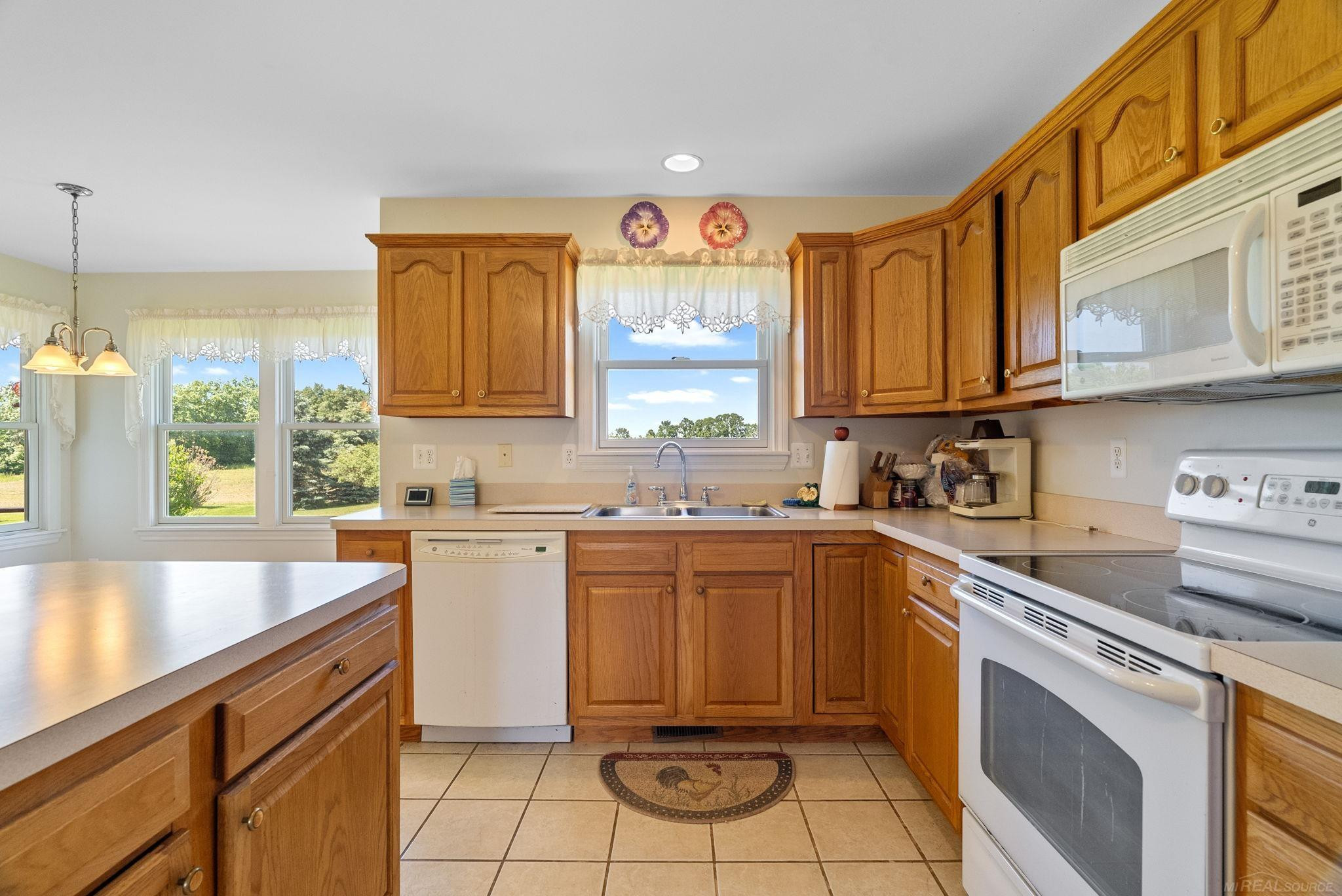 9850 Yale Road, Avoca, MI 48006 — Photo 9