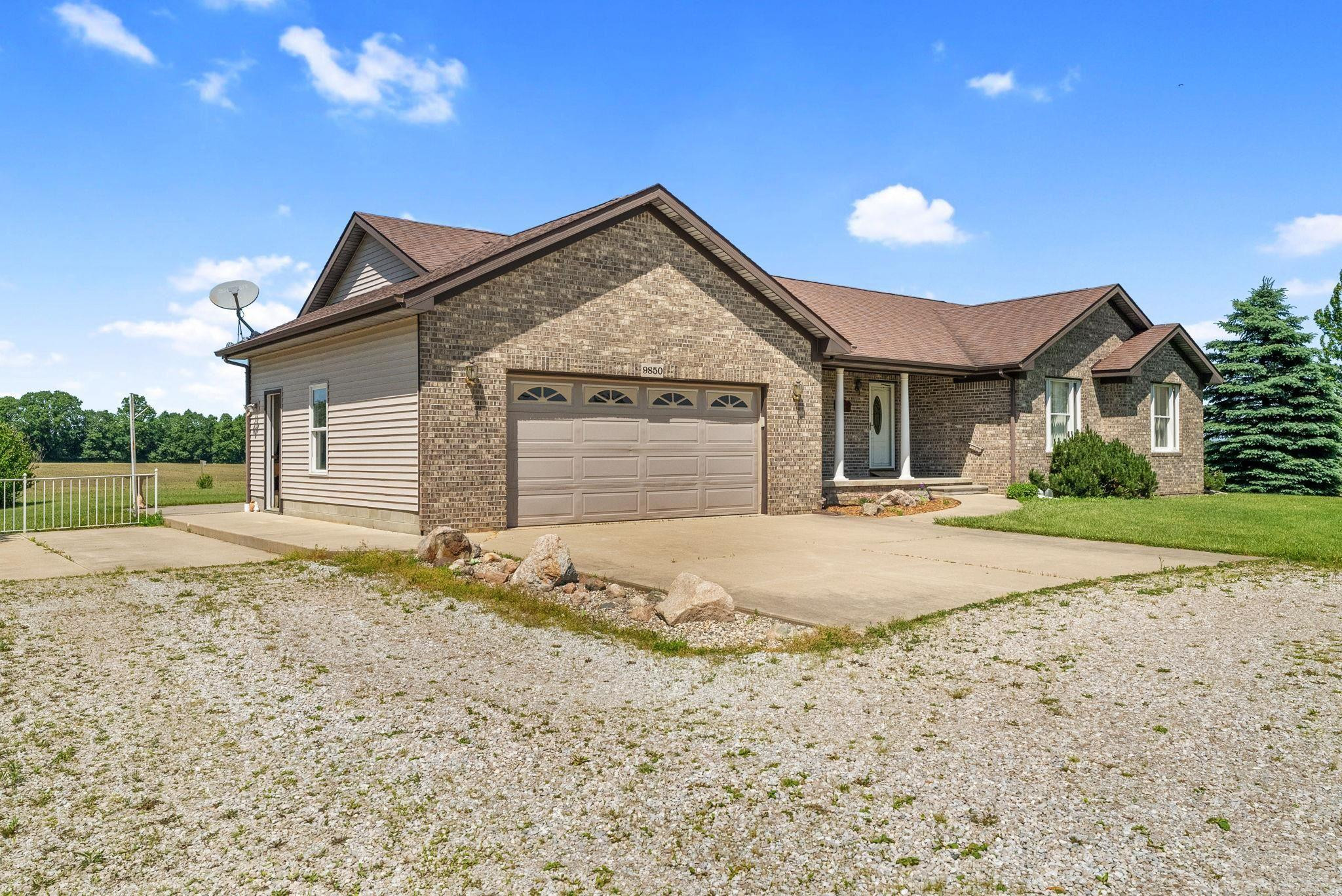 9850 Yale Road, Avoca, MI 48006 — Photo 33