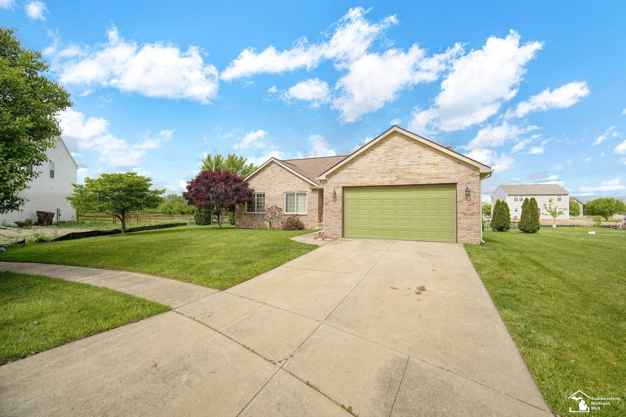 8786 Lentner, Monroe, MI 48162 — Photo 2