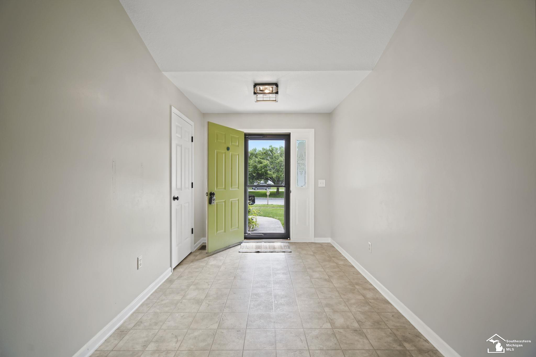 8786 Lentner, Monroe, MI 48162 — Photo 5