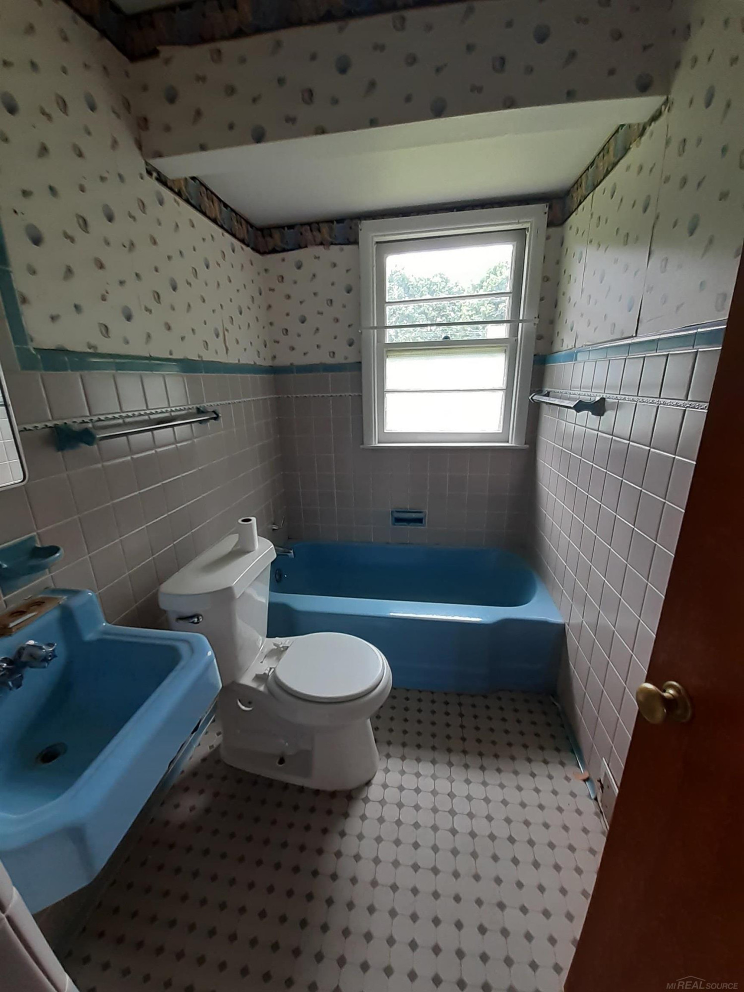 49900 Jefferson Avenue, MI 48047 — Photo 14