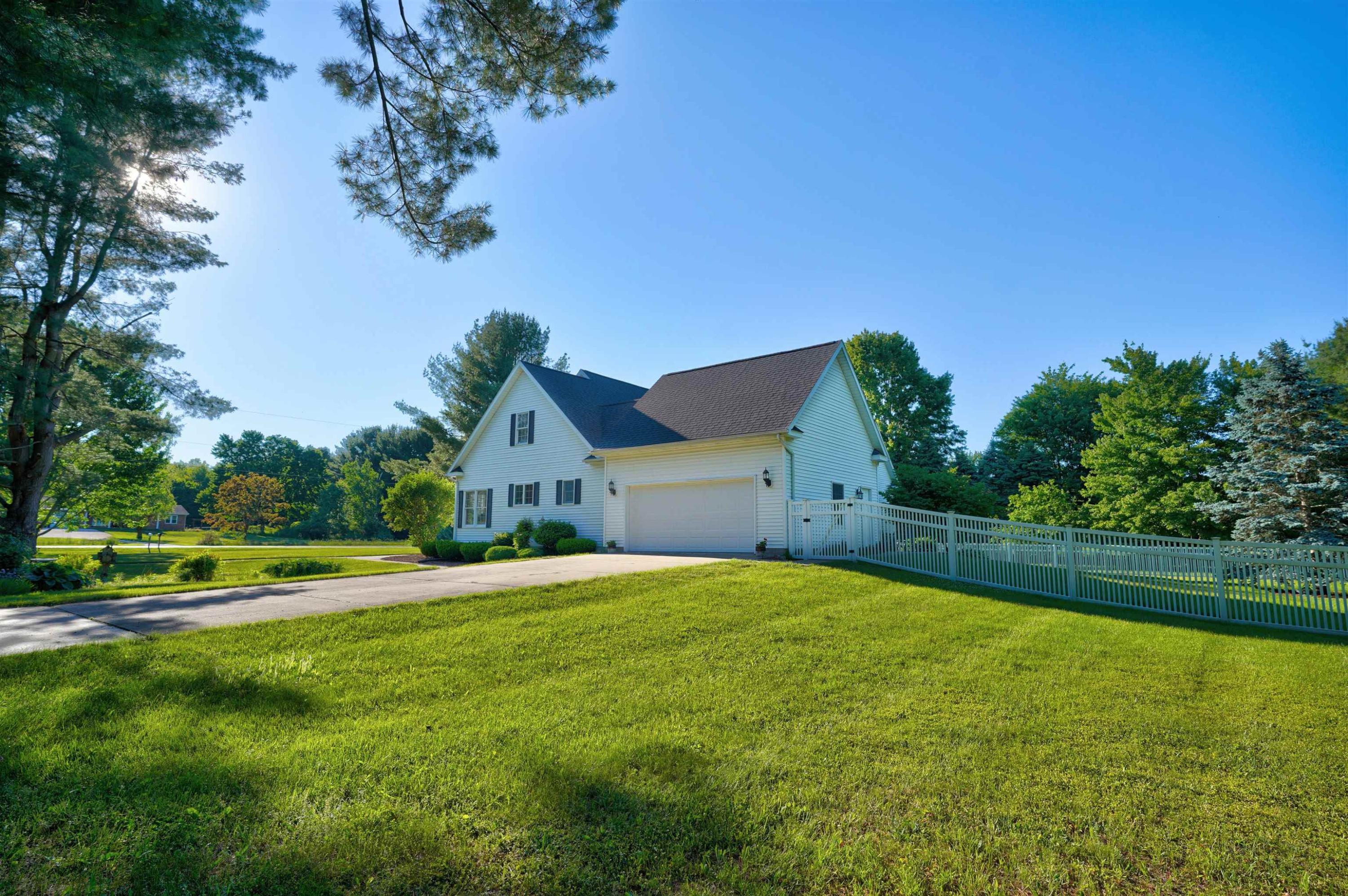 12873 Seymour, Burt, MI 48417 — Photo 7