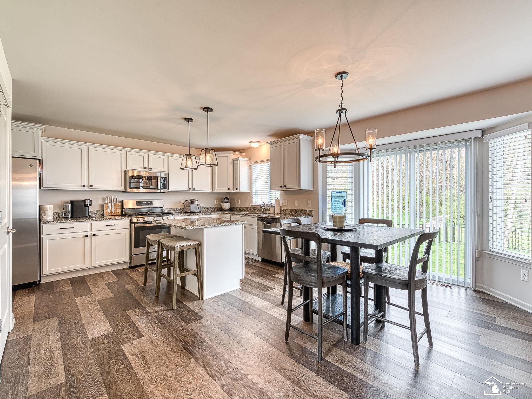 37645 N Dianne, New Boston, MI 48164 — Photo 13