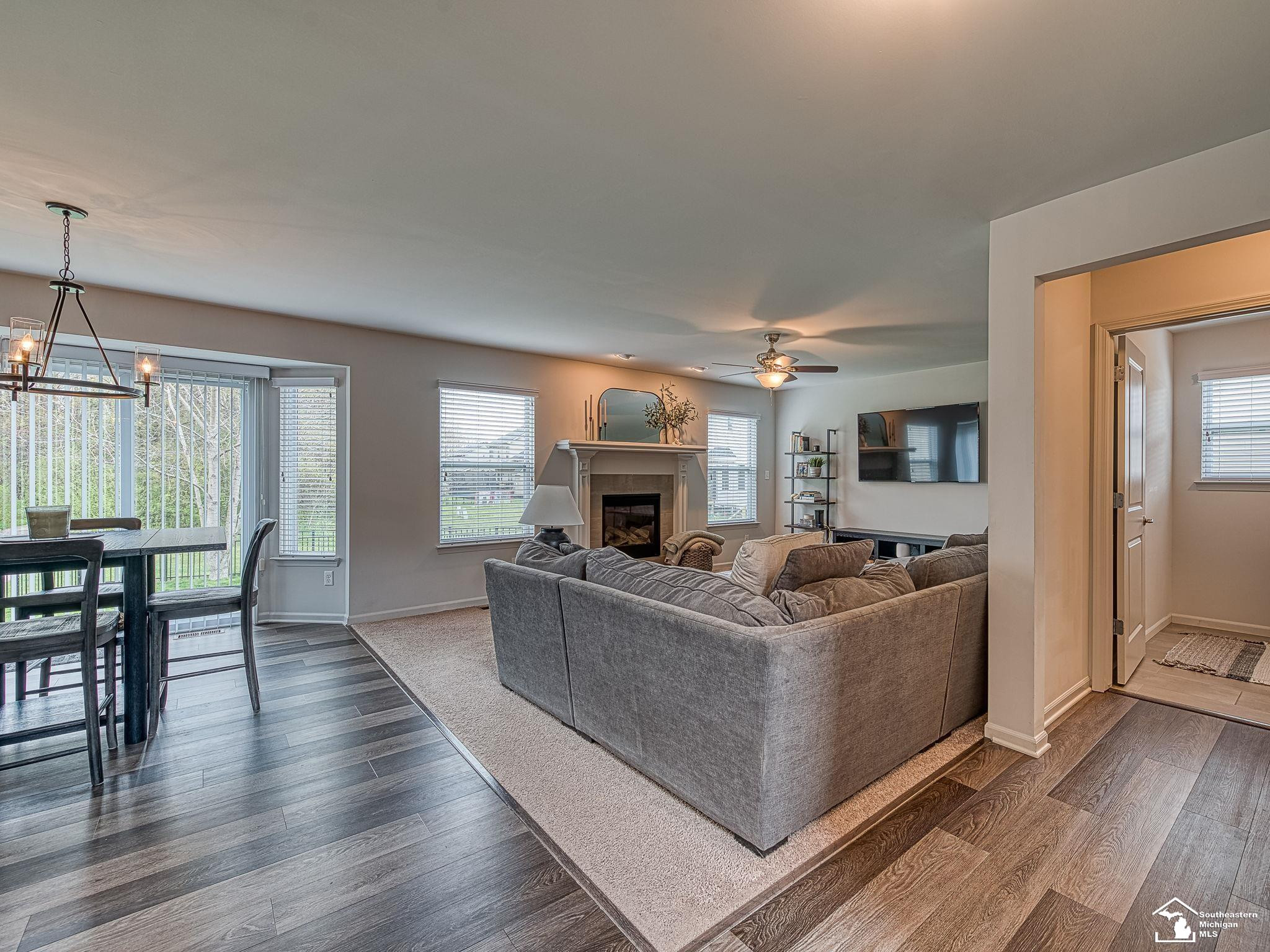 37645 N Dianne, New Boston, MI 48164 — Photo 17