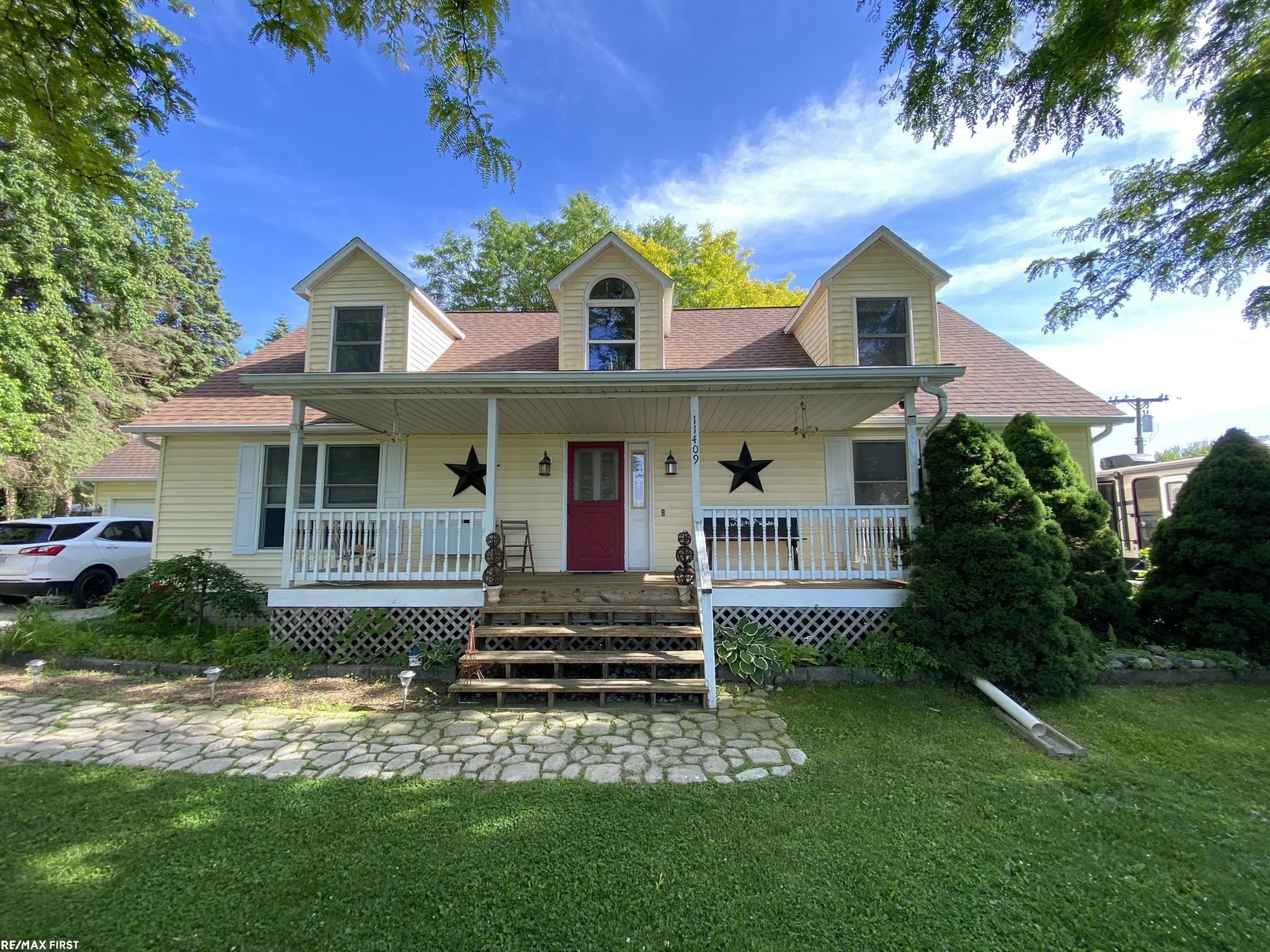 11409 Jeddo Road, MI 48097 — front exterior