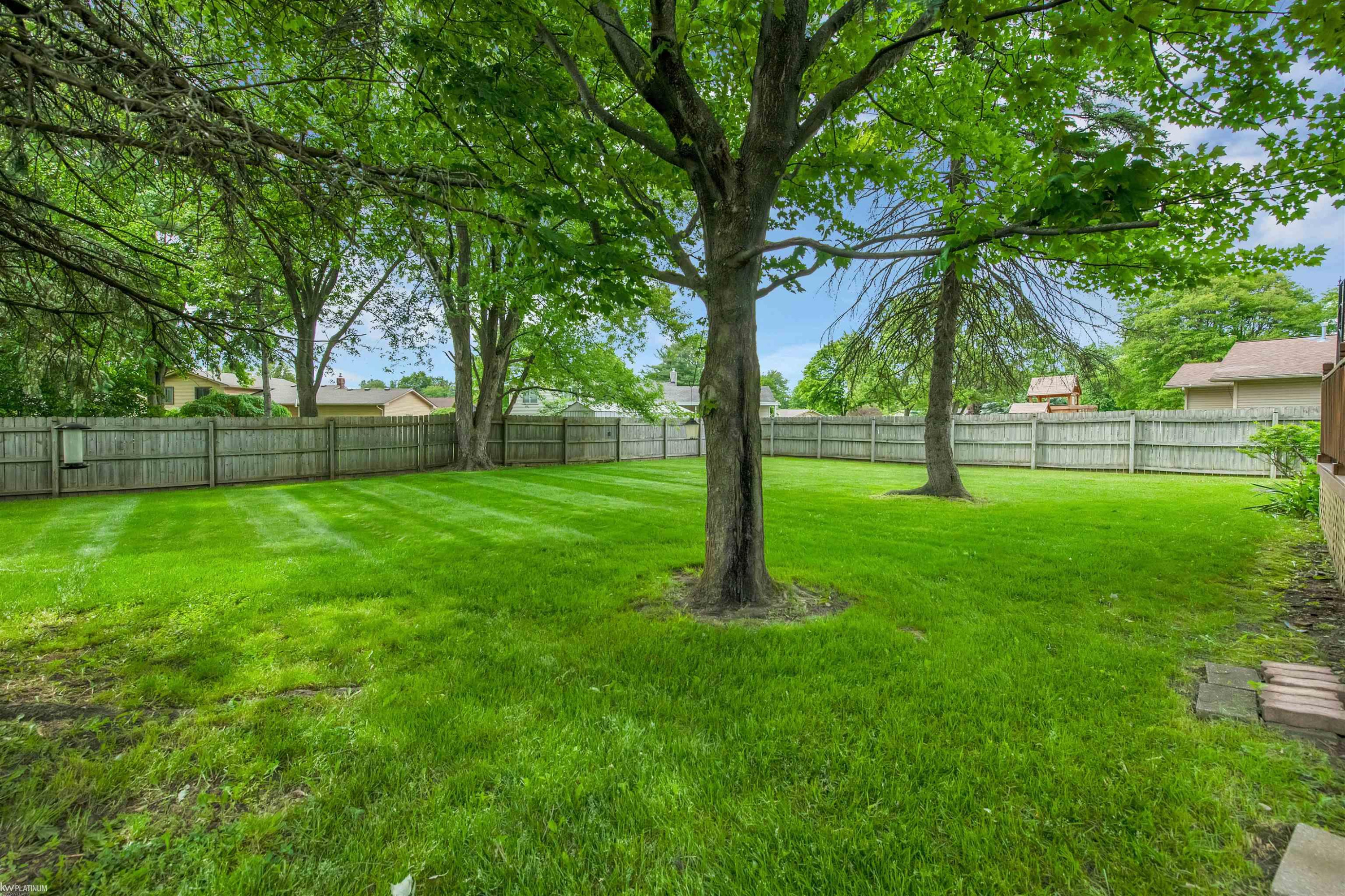 6176 Clarkston Road, Clarkston, MI — Photo 12