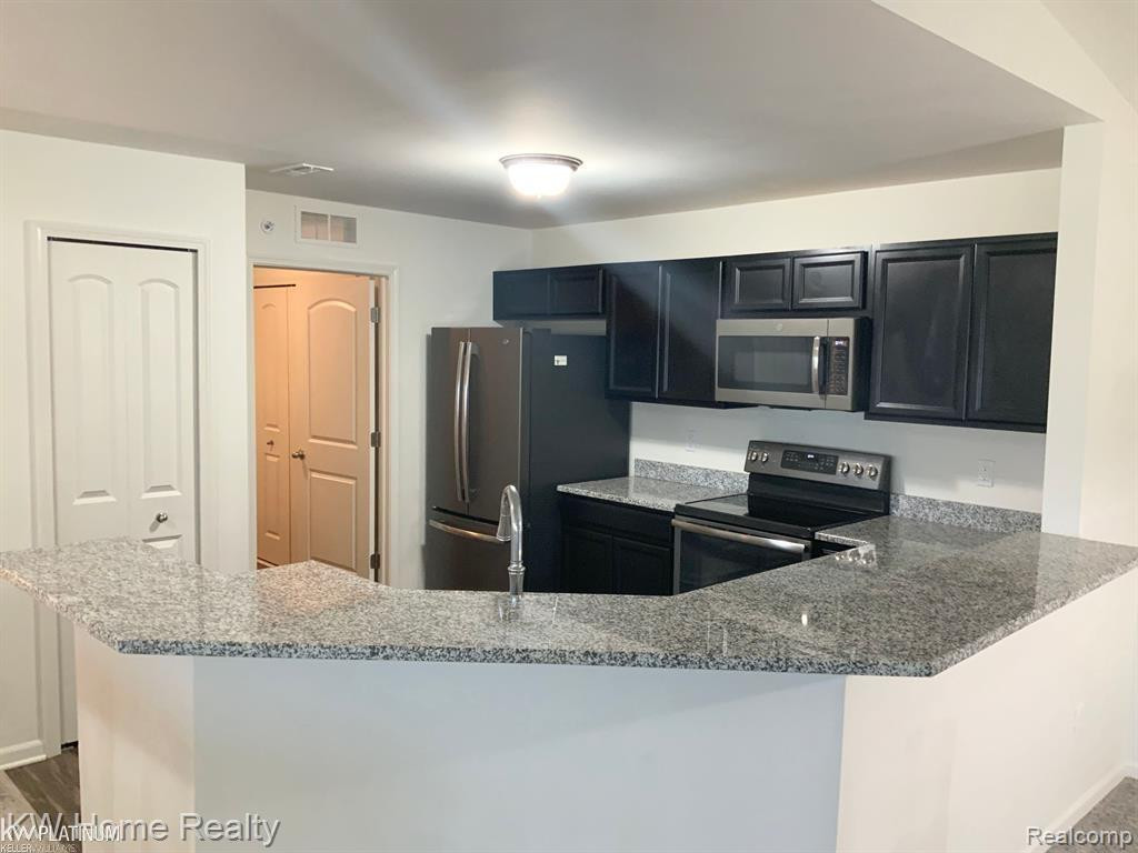 28392 Adler Park Dr Drive, MI — Photo 7