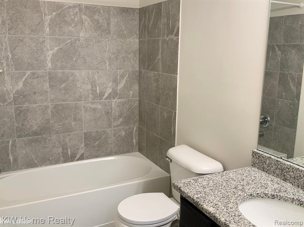 28392 Adler Park Dr Drive, MI — Photo 11