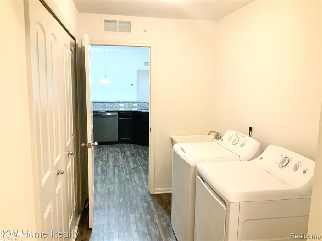 28392 Adler Park Dr Drive, MI — Photo 14