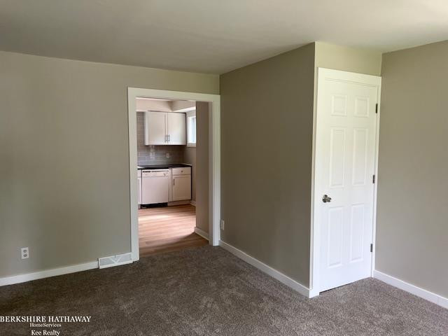 995 Center Drive, Attica, MI 48412 — Photo 5