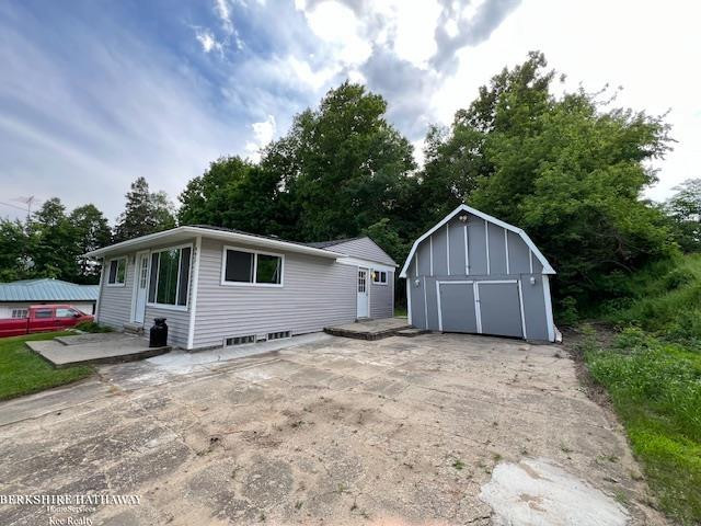 995 Center Drive, Attica, MI 48412 — Photo 19