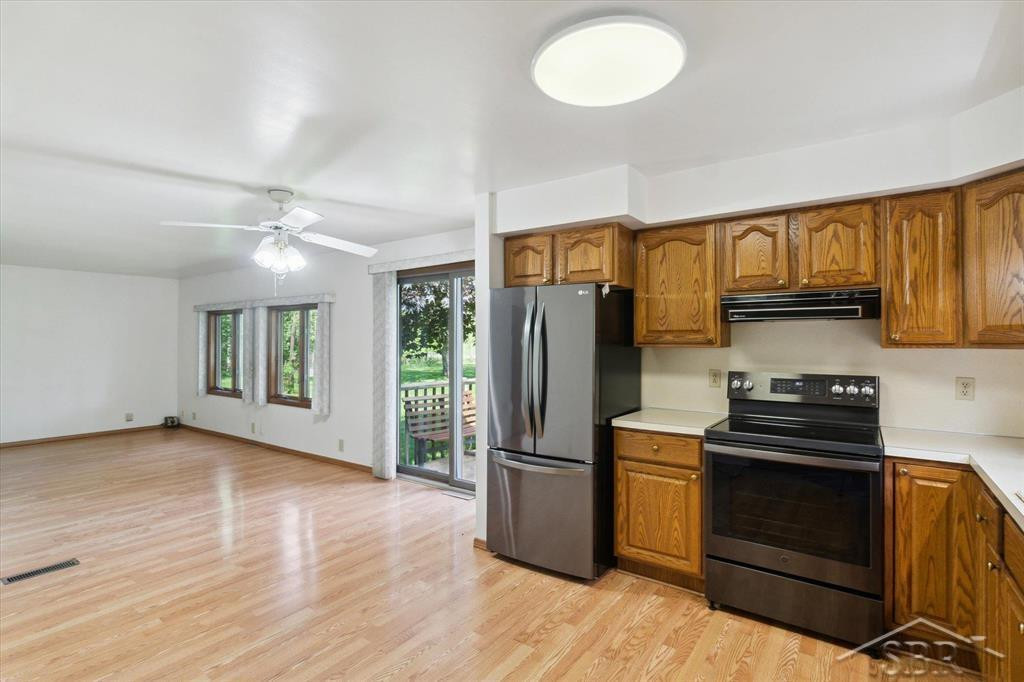 585 W Chippewa River, Midland, MI 48640 — Photo 7