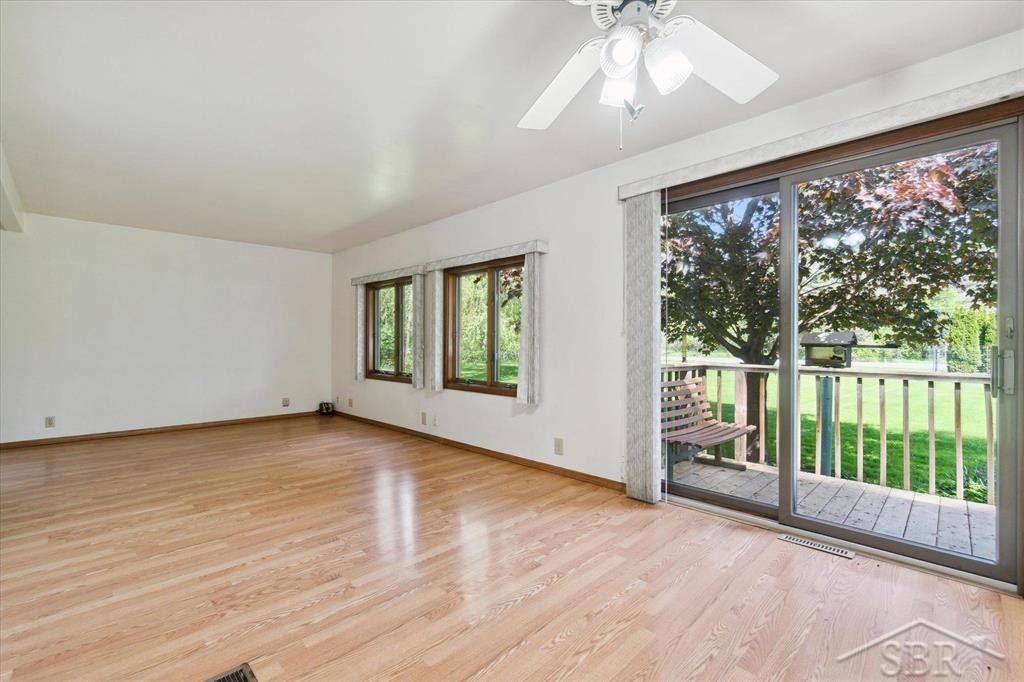 585 W Chippewa River, Midland, MI 48640 — Photo 9