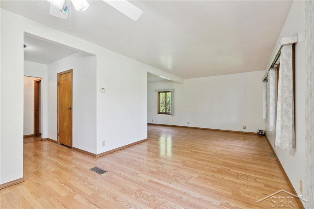 585 W Chippewa River, Midland, MI 48640 — Photo 10
